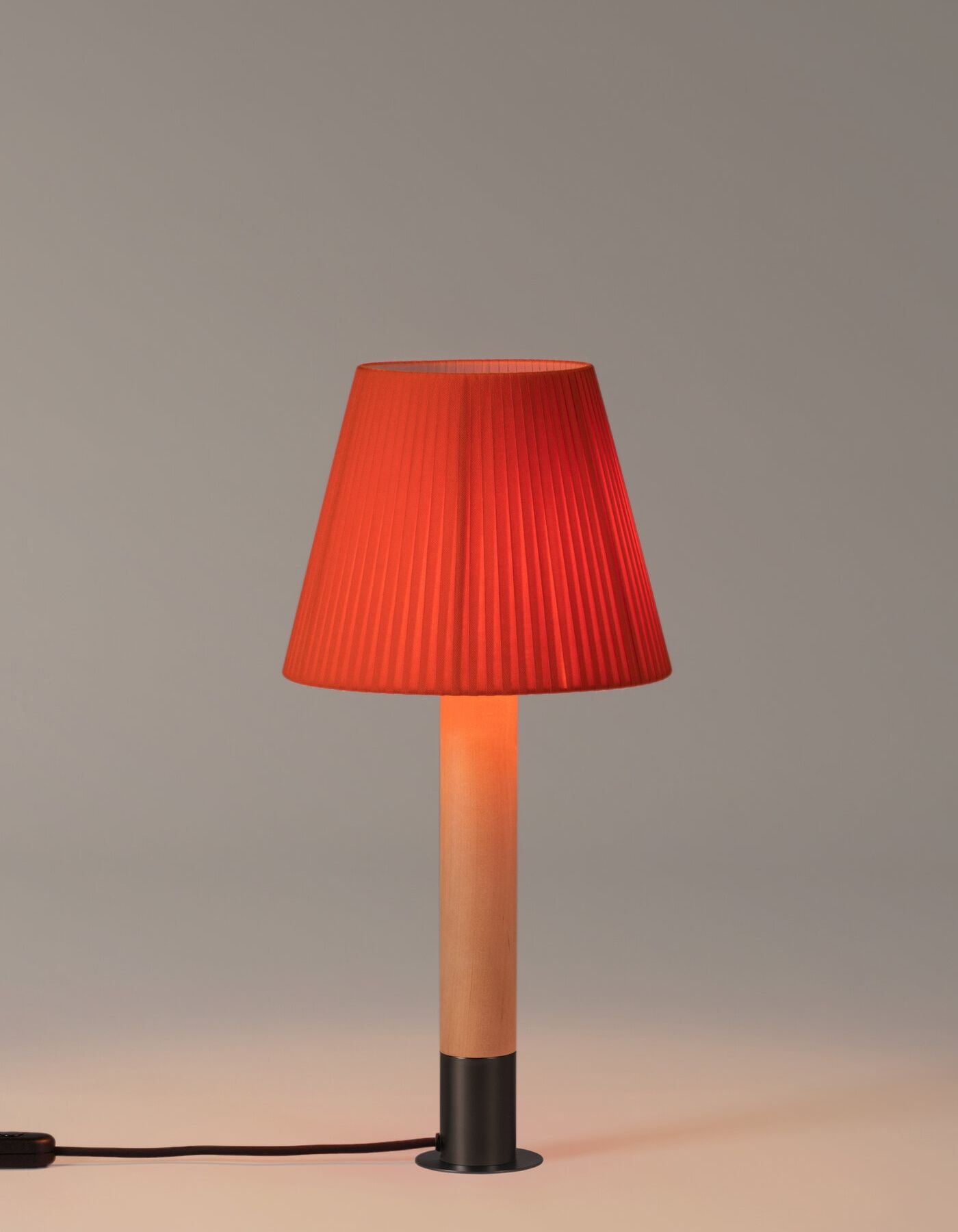 Basica lampe de table Santa & Cole