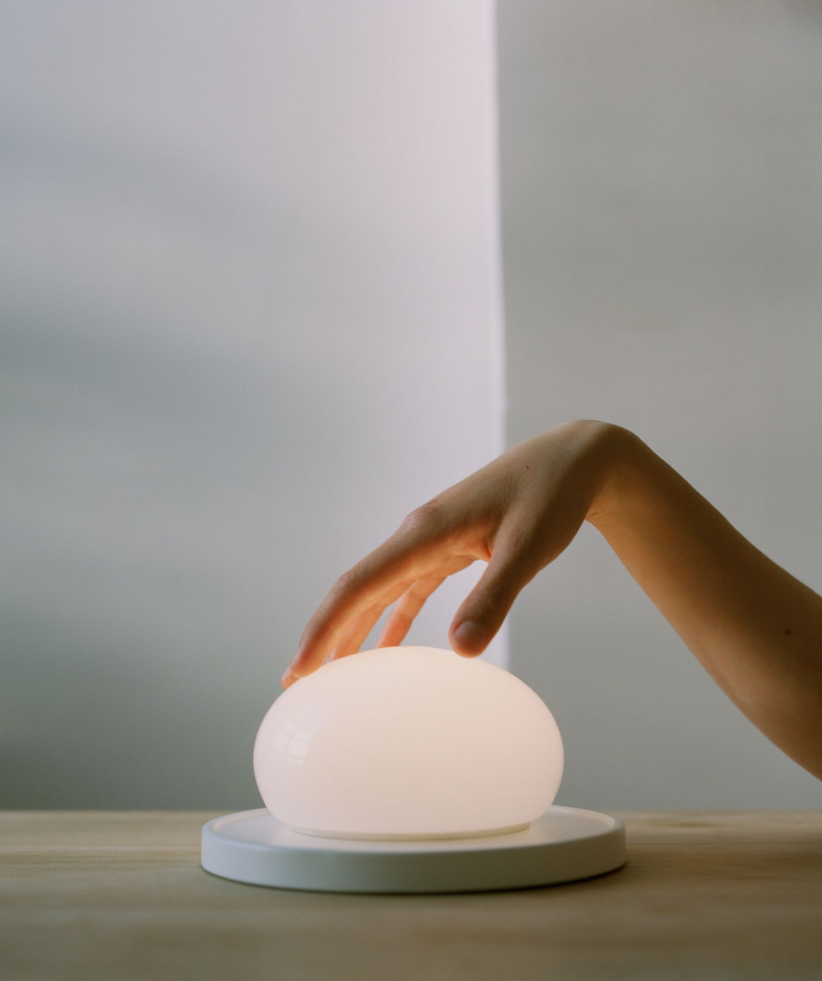 Bolita Table lamp LED Lampe de table Marset gris abat-jour