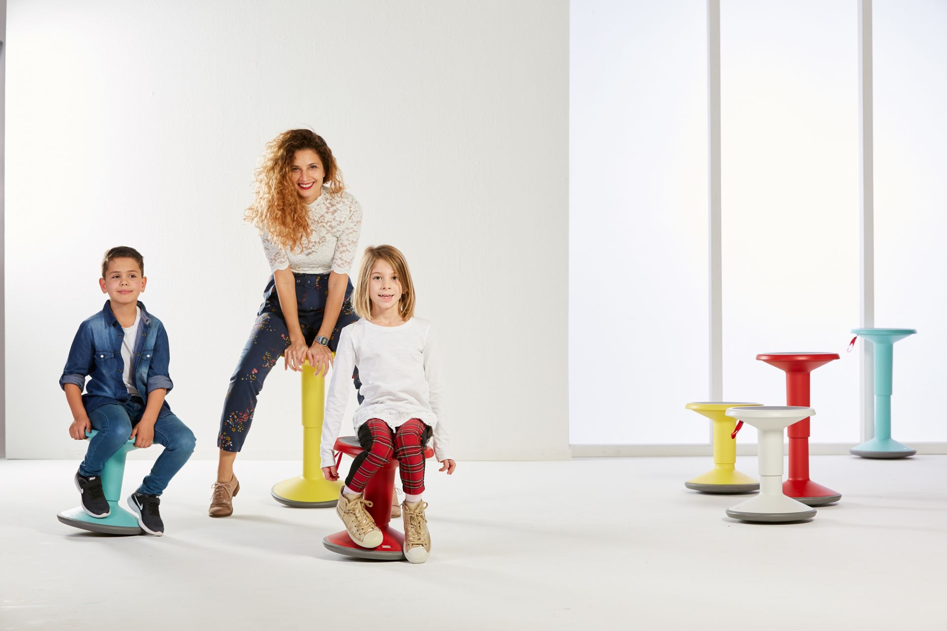 UP Junior Edition Tabouret pour enfants Interstuhl citron