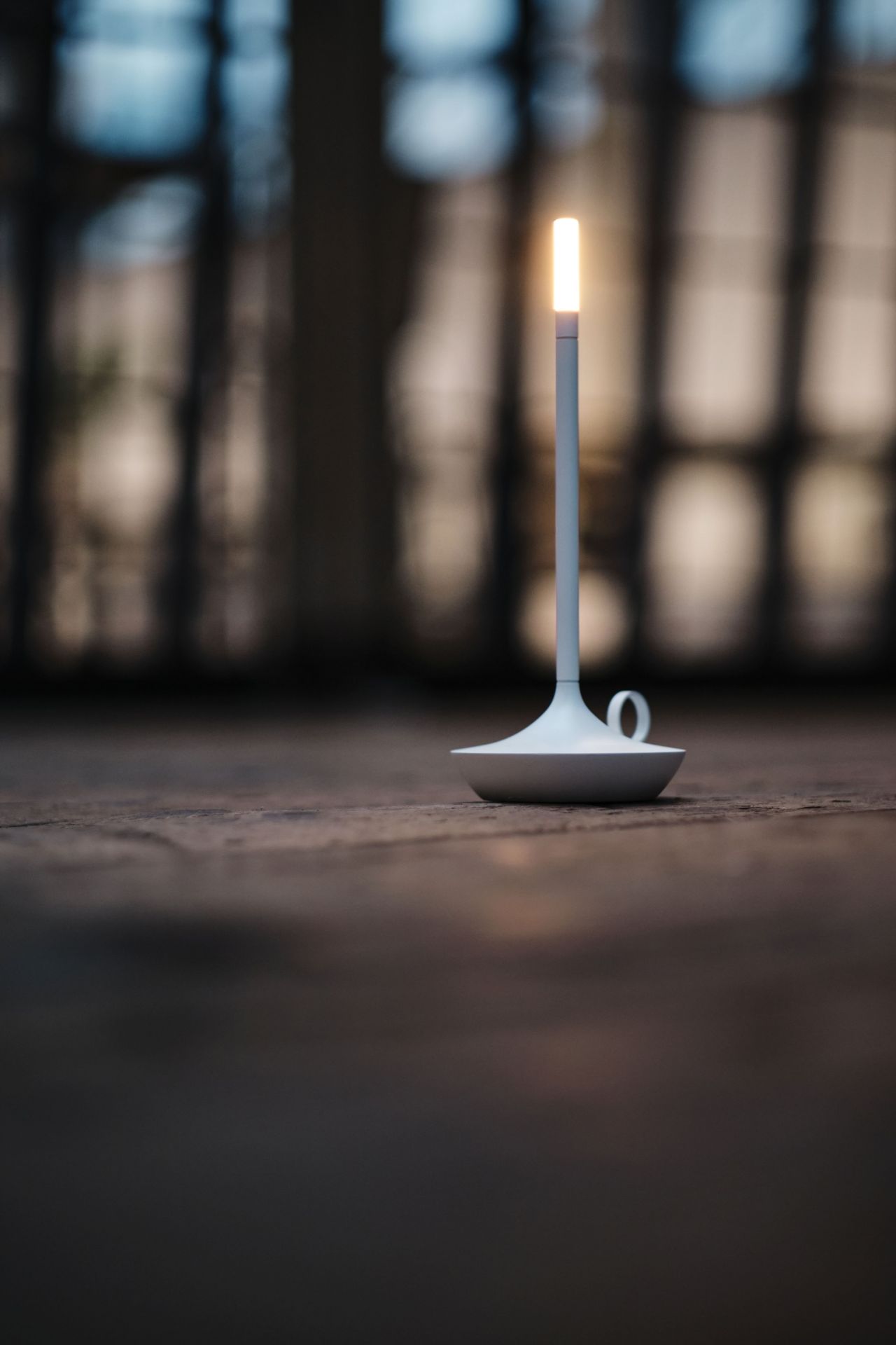 Wick Portable Lampe de batterie / Lampe de table avec USB blanc Graypants