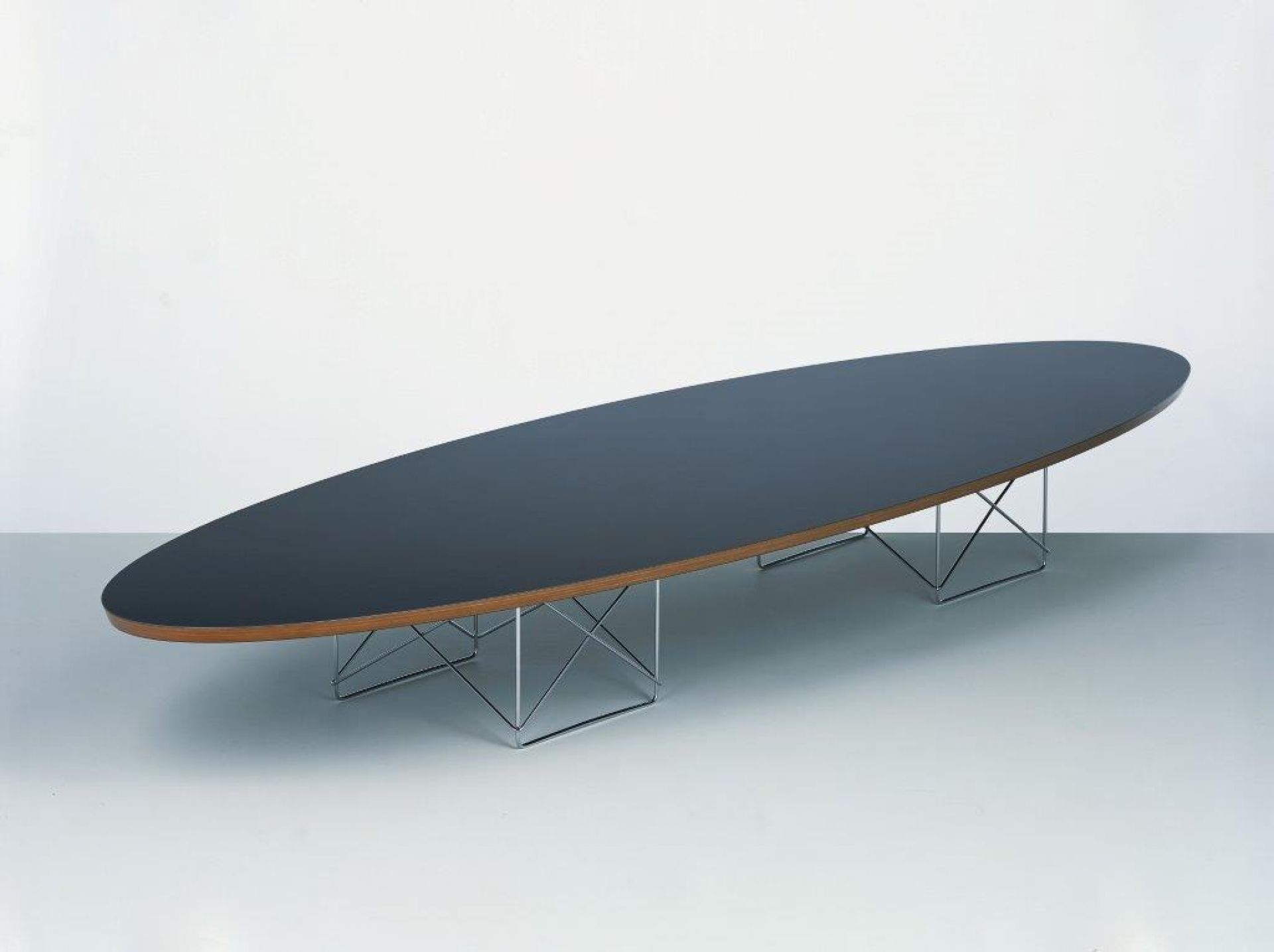 Elliptical Table ETR Vitra