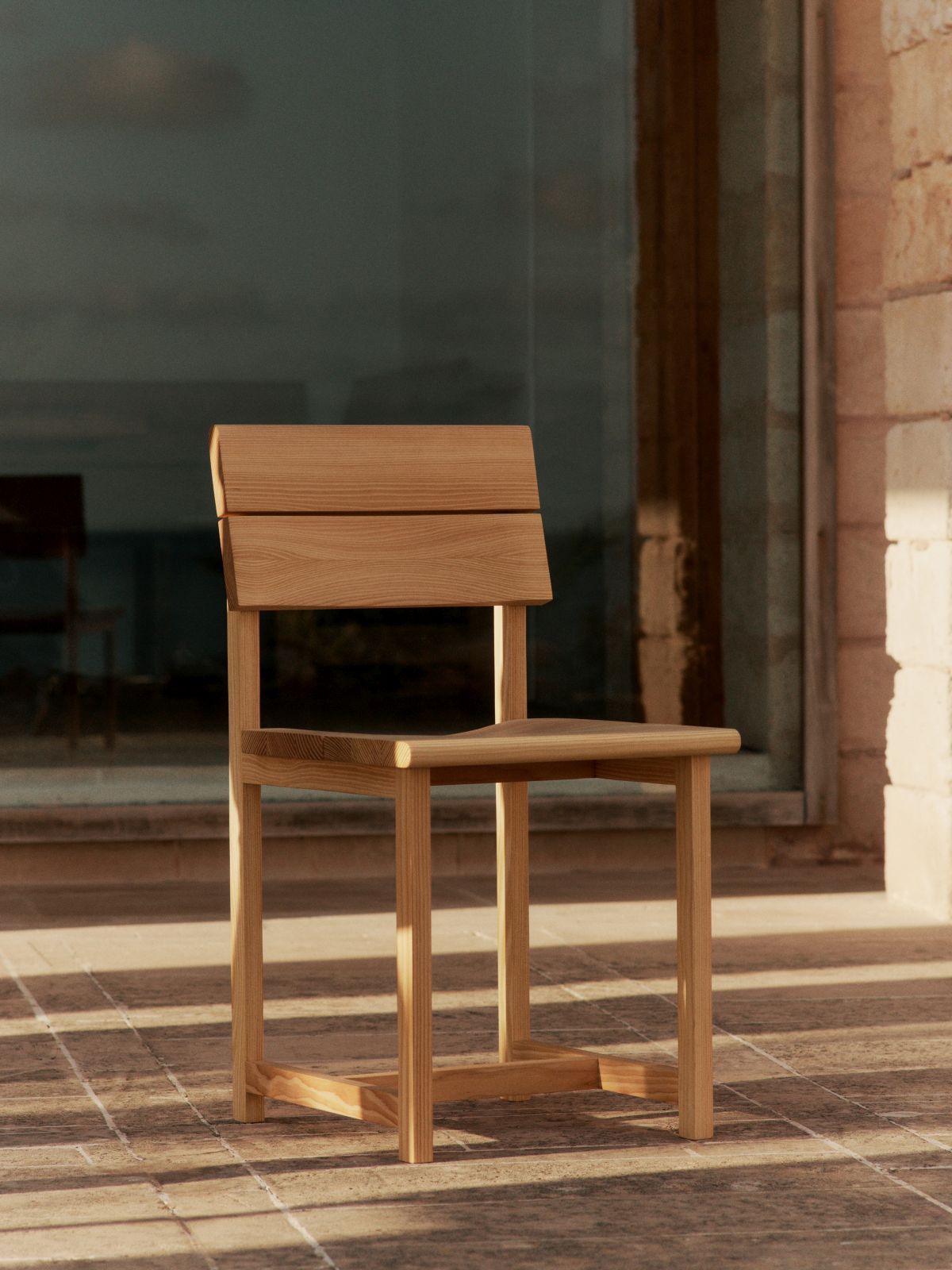 Visit Chaise de salle à manger Ferm Living