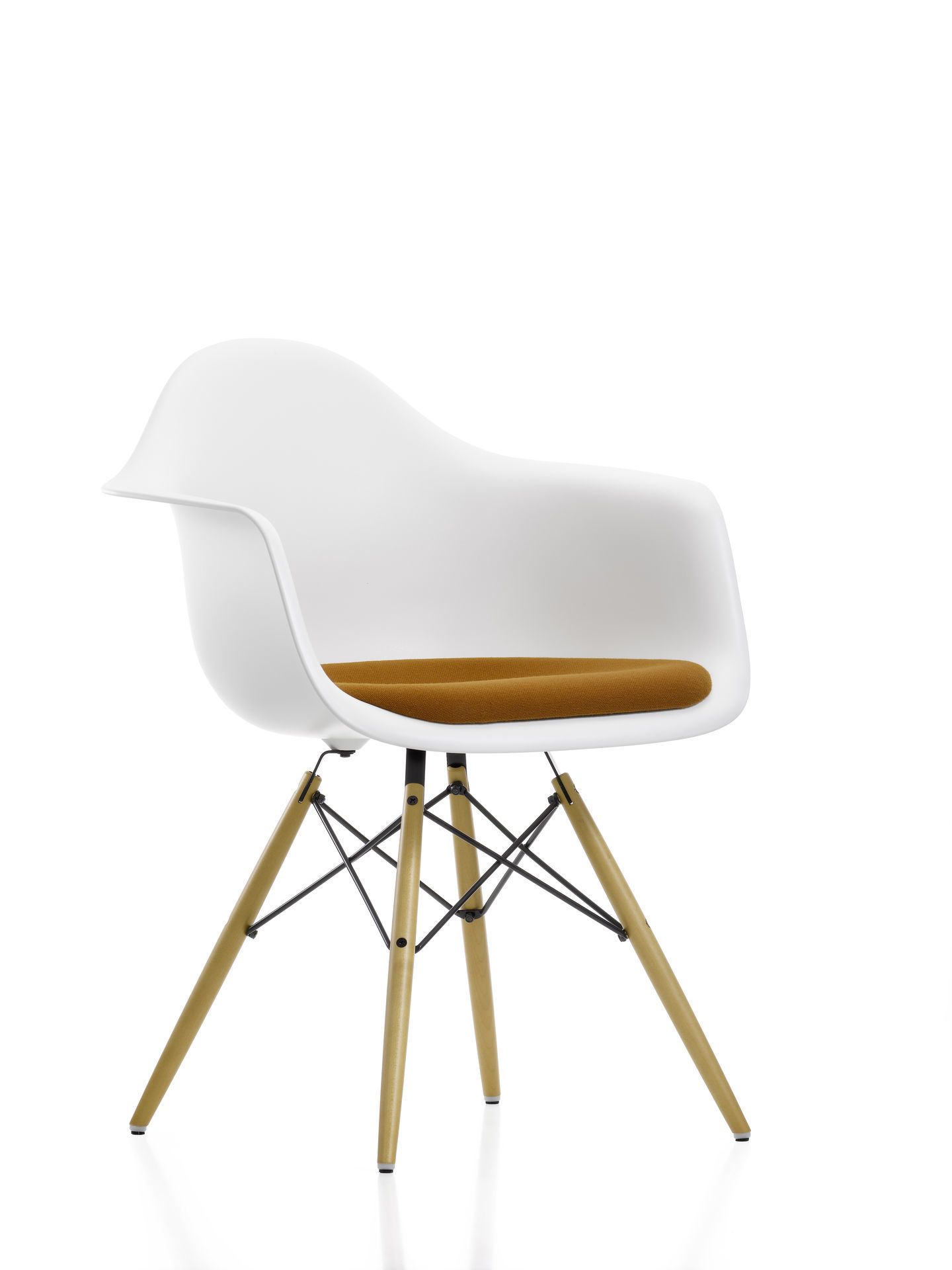 Eames Plastic Arm Chair DAW chaise avec coussin d'assise Vitra