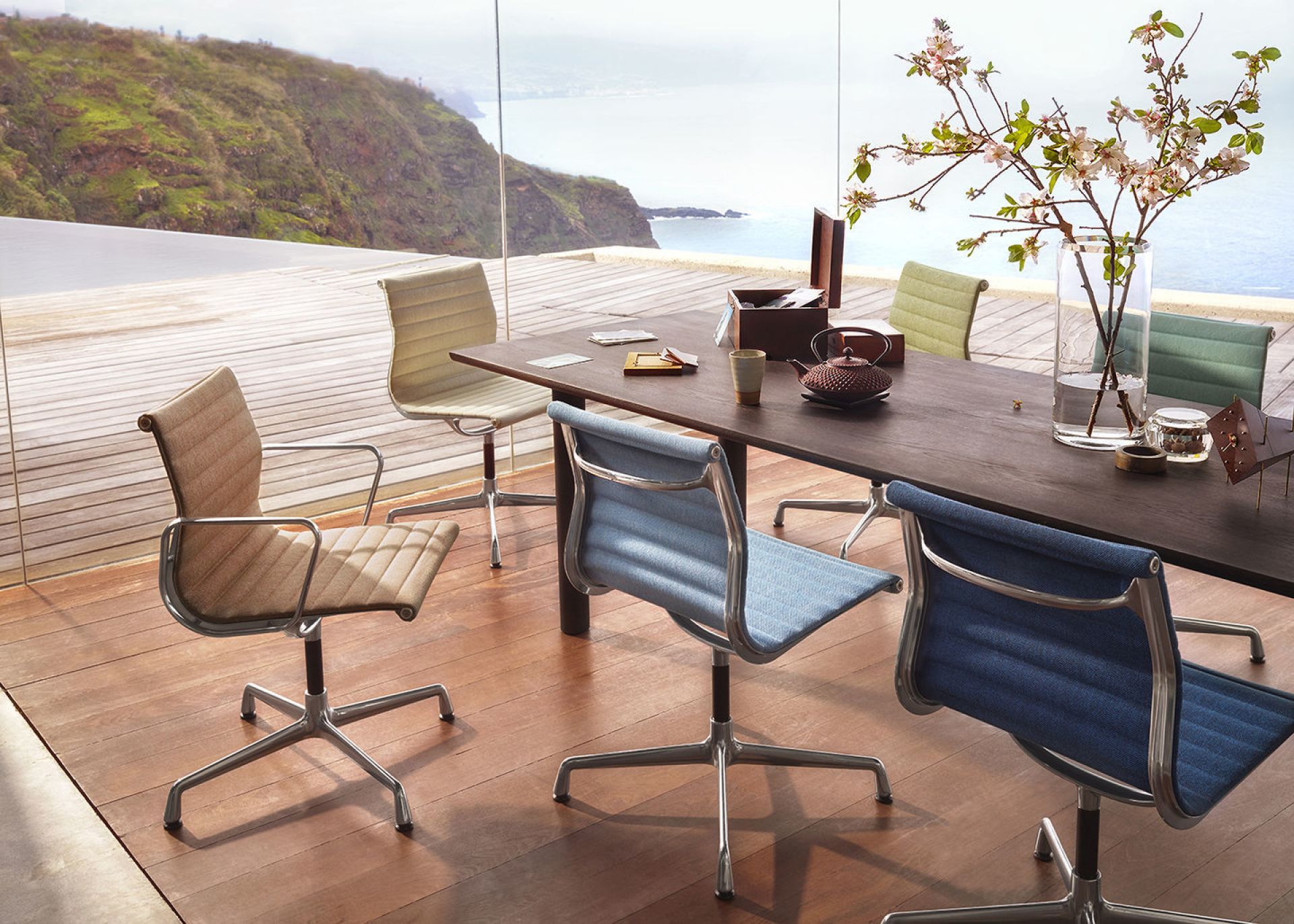 Aluminium Chair EA101 / EA 101 Chaise Vitra