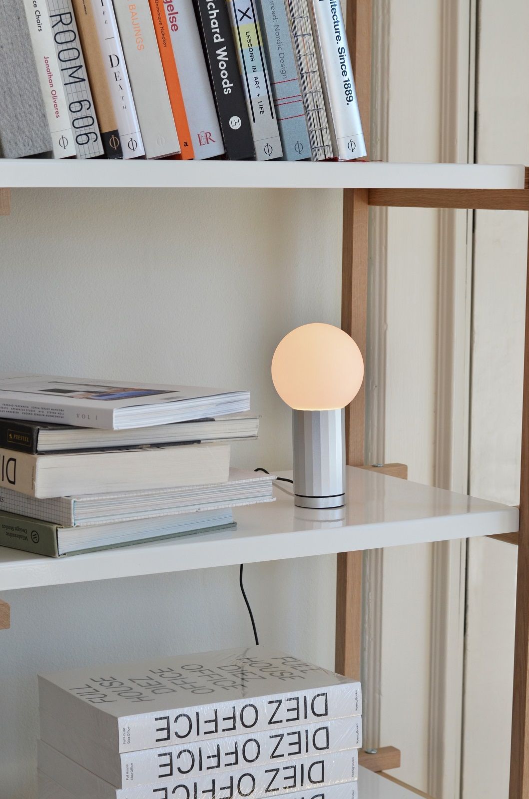 Woody Shelving Étagère Column High Hay
