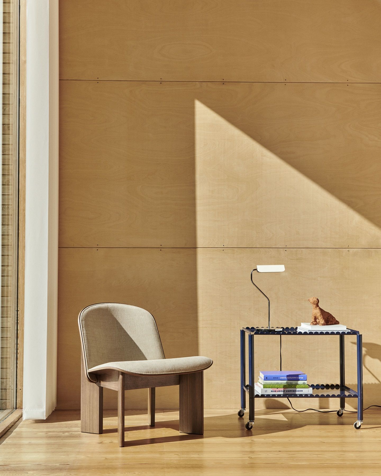 Apex Table Lamp Oyster Lampe de table Hay