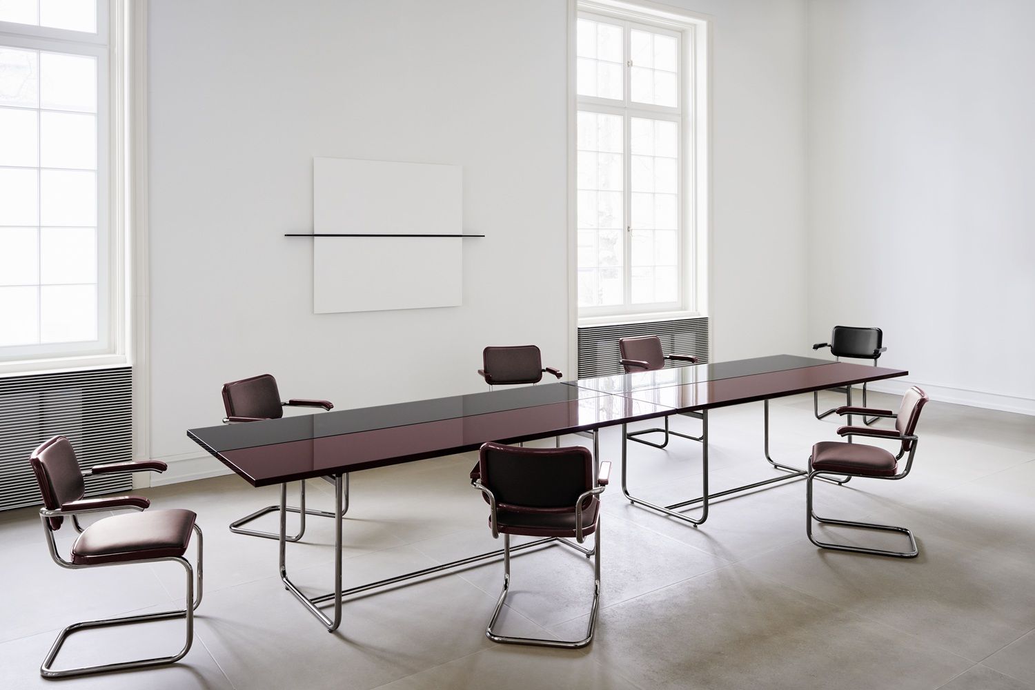 JS. Thonet by Jil Sander  S 1070 / S1070 Table de réunion Thonet