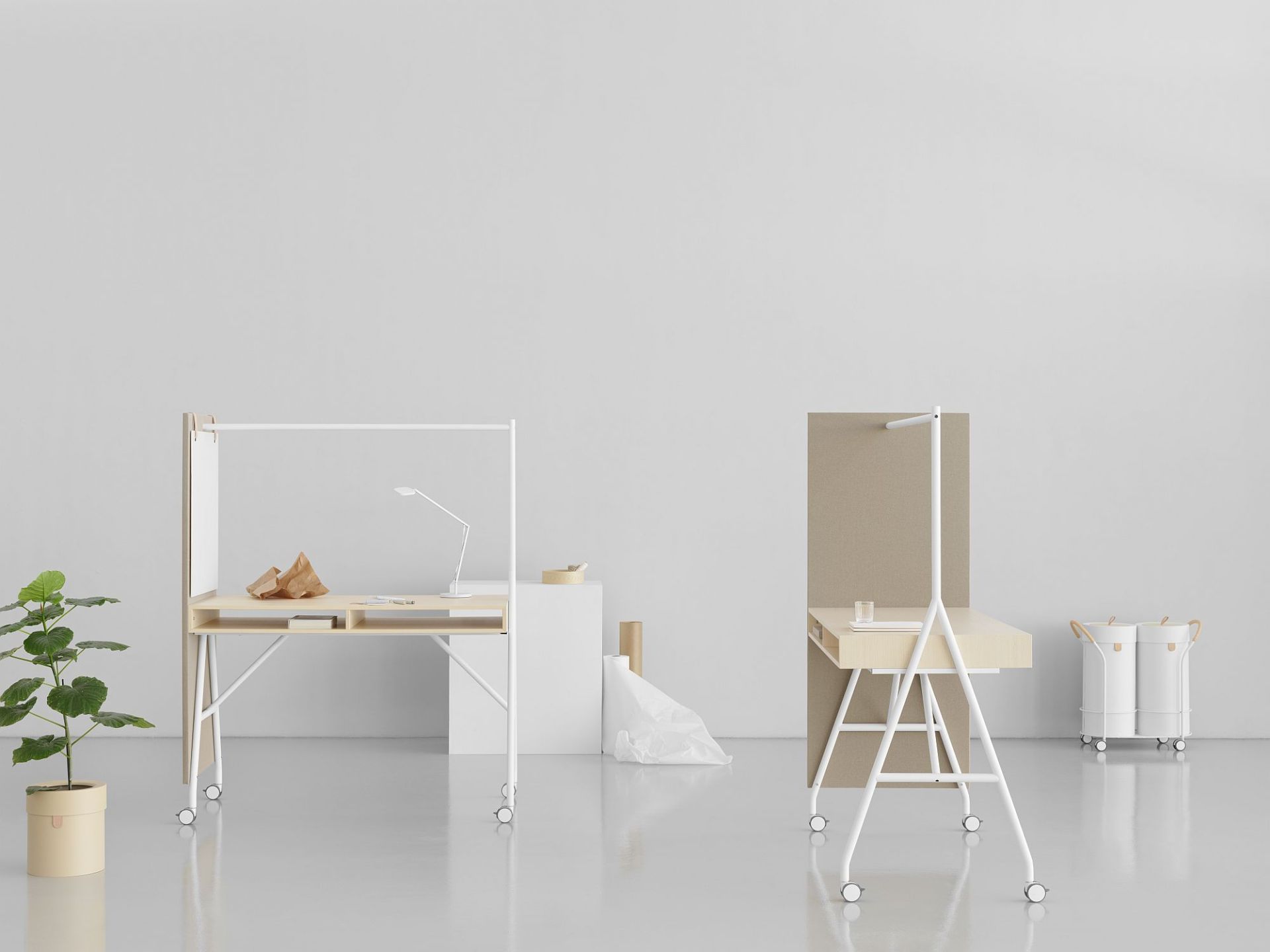 Hangout High Desk Table haute Mizetto QUICK SHIP