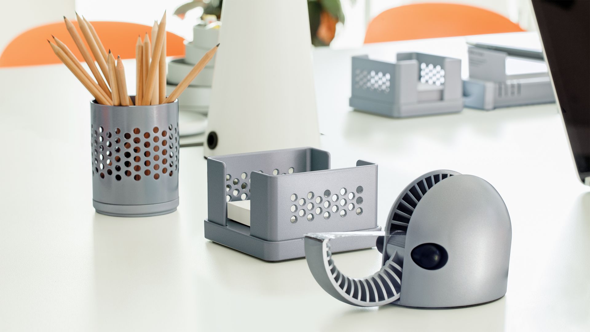 Hannibal Tape Dispenser Dérouleur de ruban adhésif Rexite Hannibal Tape Dispenser Dérouleur de ruban adhésif Rexite