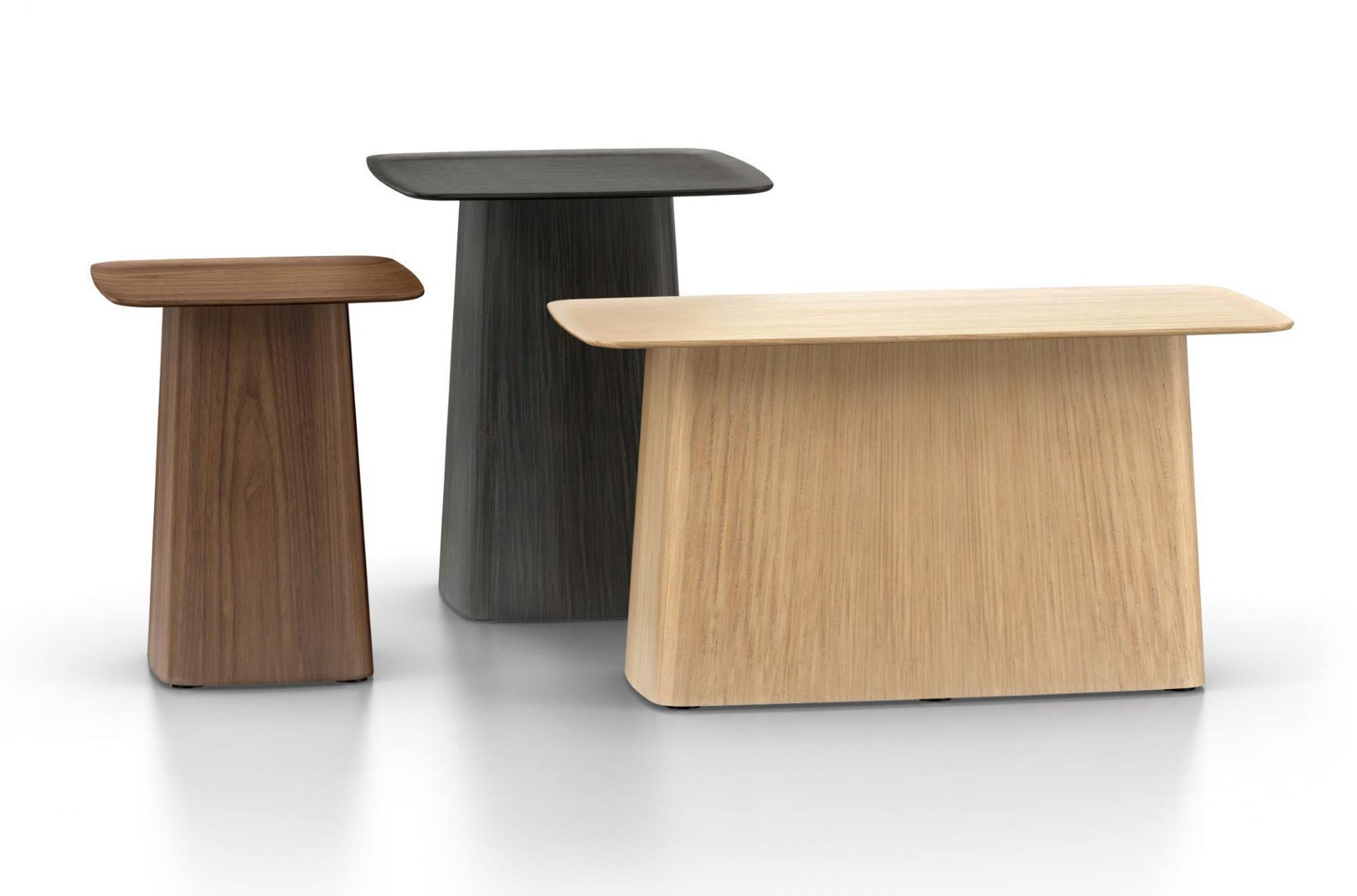 Table d’appoint moyenne noyer Wooden Side Table  Vitra