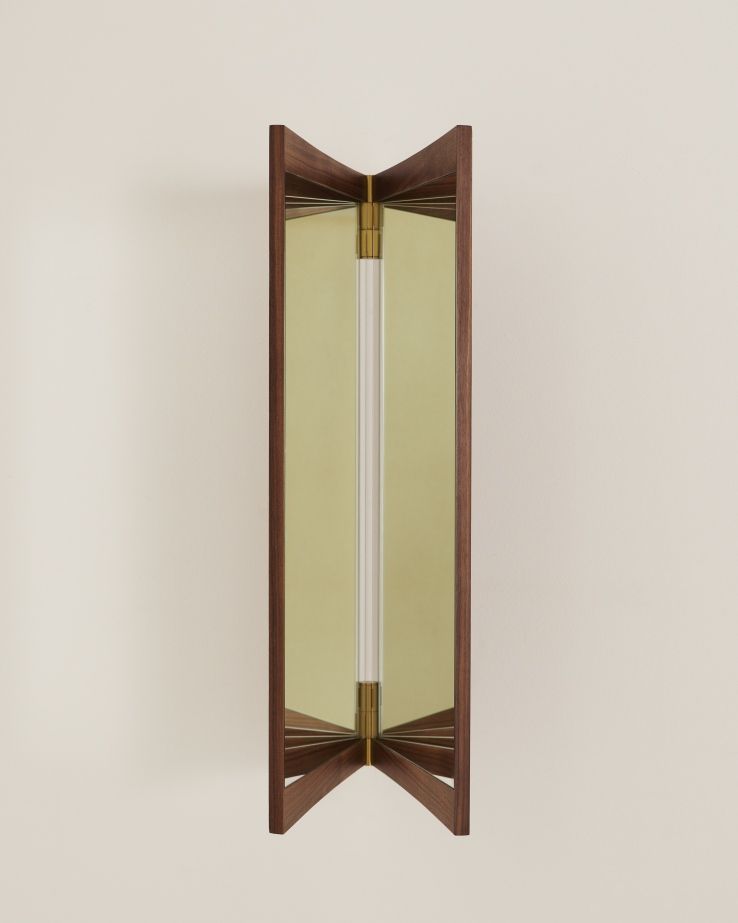 Vanity Wall Mirror 2 miroir mural Gubi 