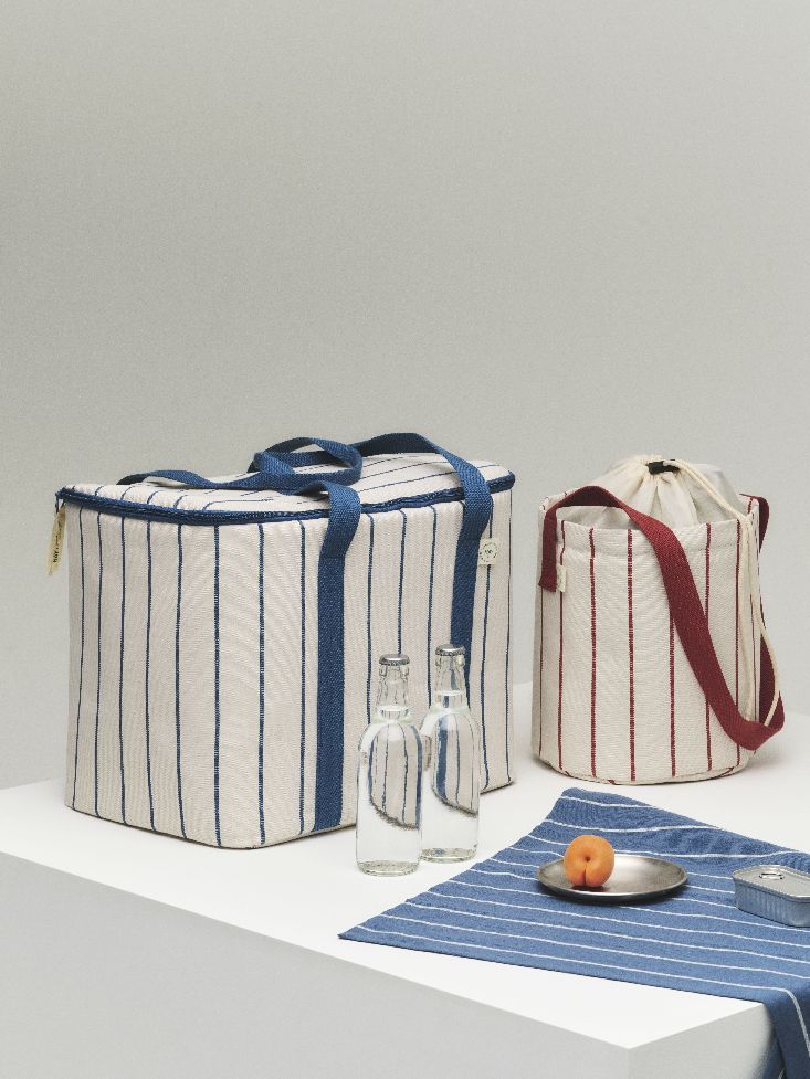 Sac isotherme de marché extérieur  beige à rayures bleues couleur Hay