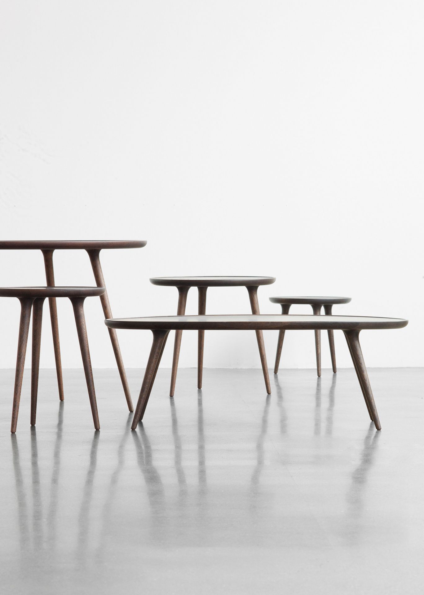 Salle Accent Table chêne naturel mat d 140 Mater