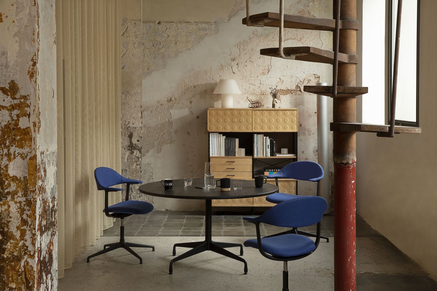 Mynt dossier et assise plastique Chaise de bureau Vitra