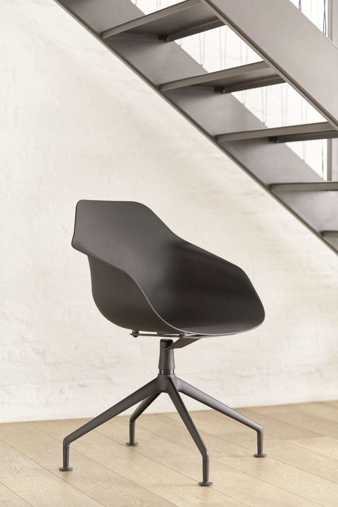 Yonda Universalstuhl Pied quatre étoiles Wilkhahn 