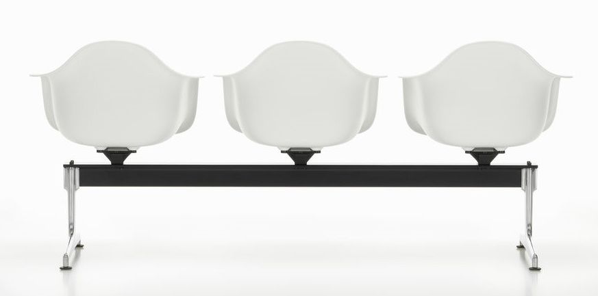 Eames Plastic Armchair RE sur traverse Vitra