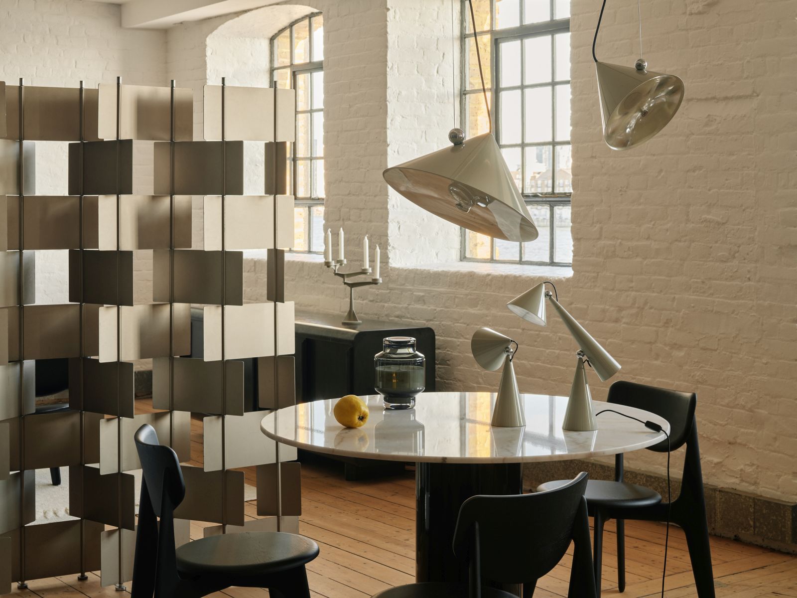 Pose Task Light LED Lampe de table Putty Tom Dixon