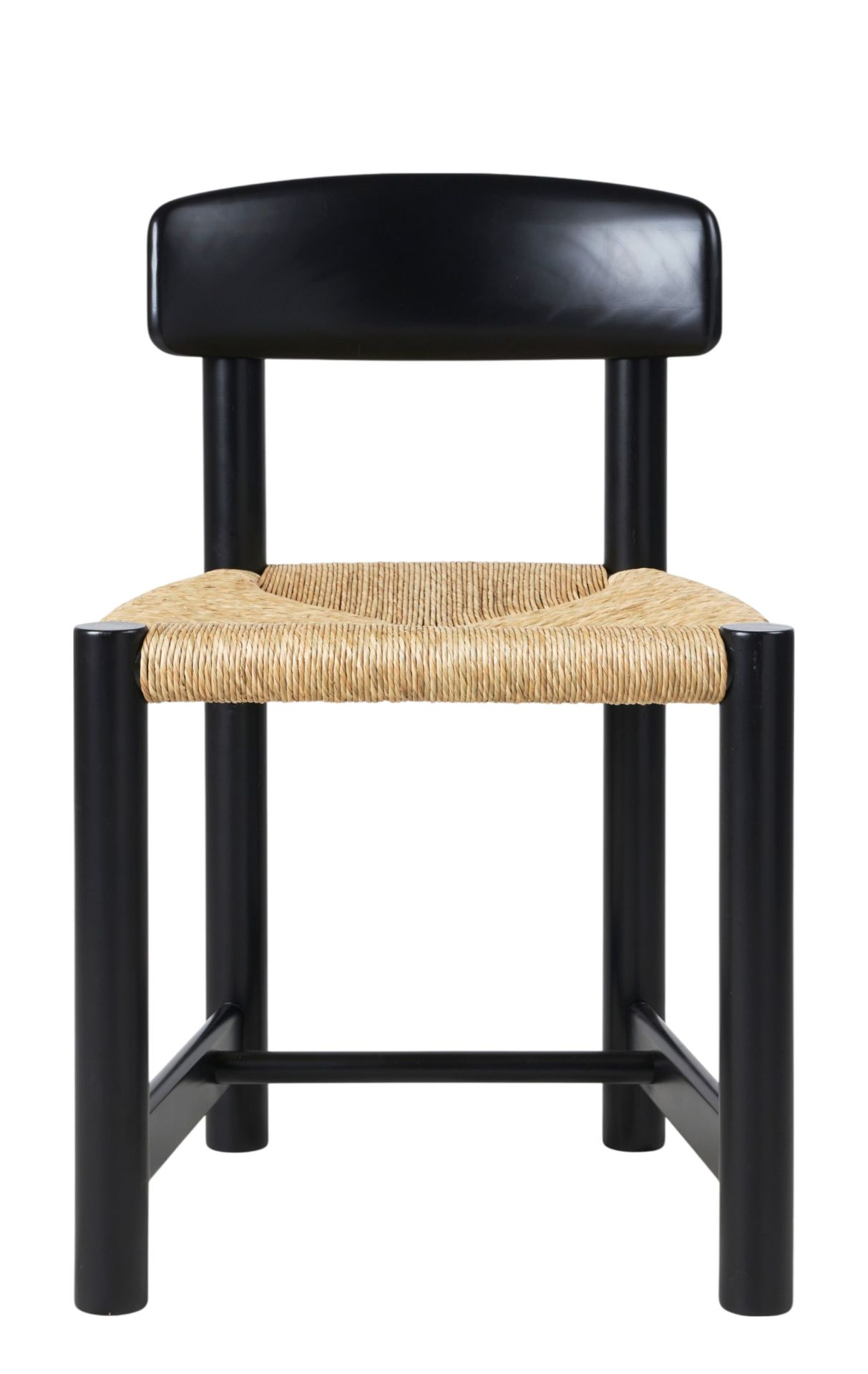 Daumiller Chaise pin noir Gubi
