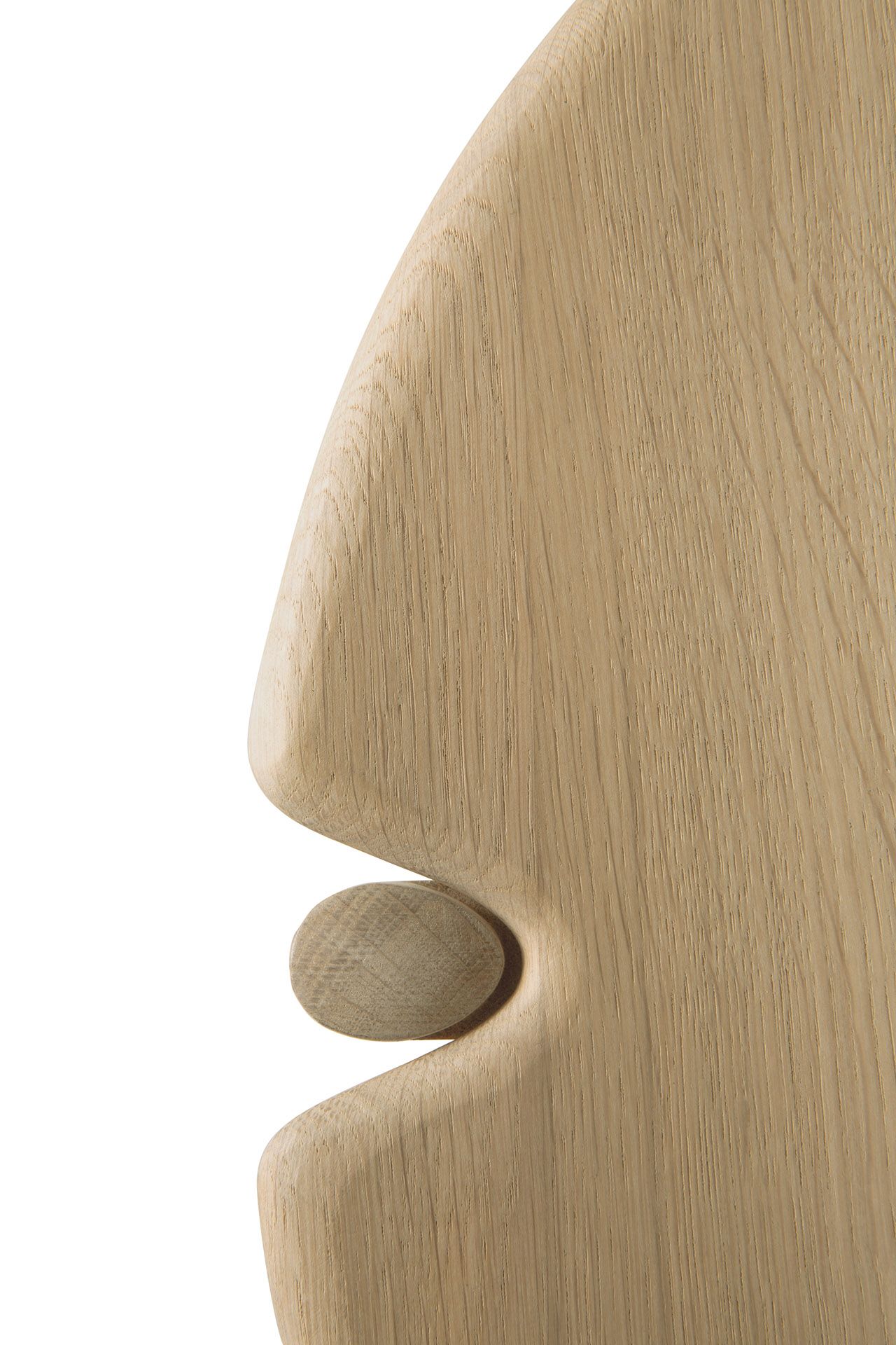 PI Table d'appoint ronde en chêne laqué Ethnicraft
