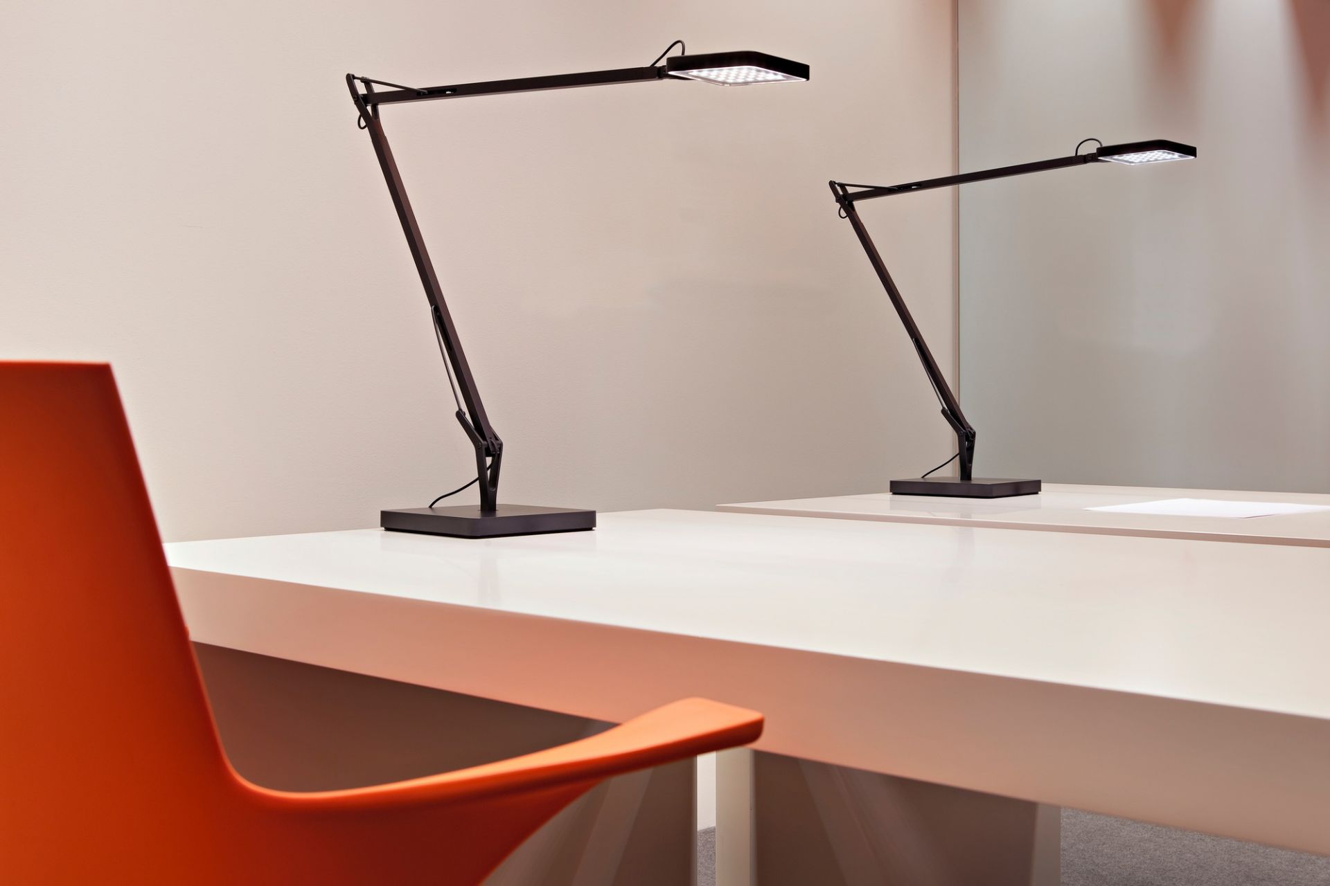 Kelvin LED Base Lampe de table Flos noir