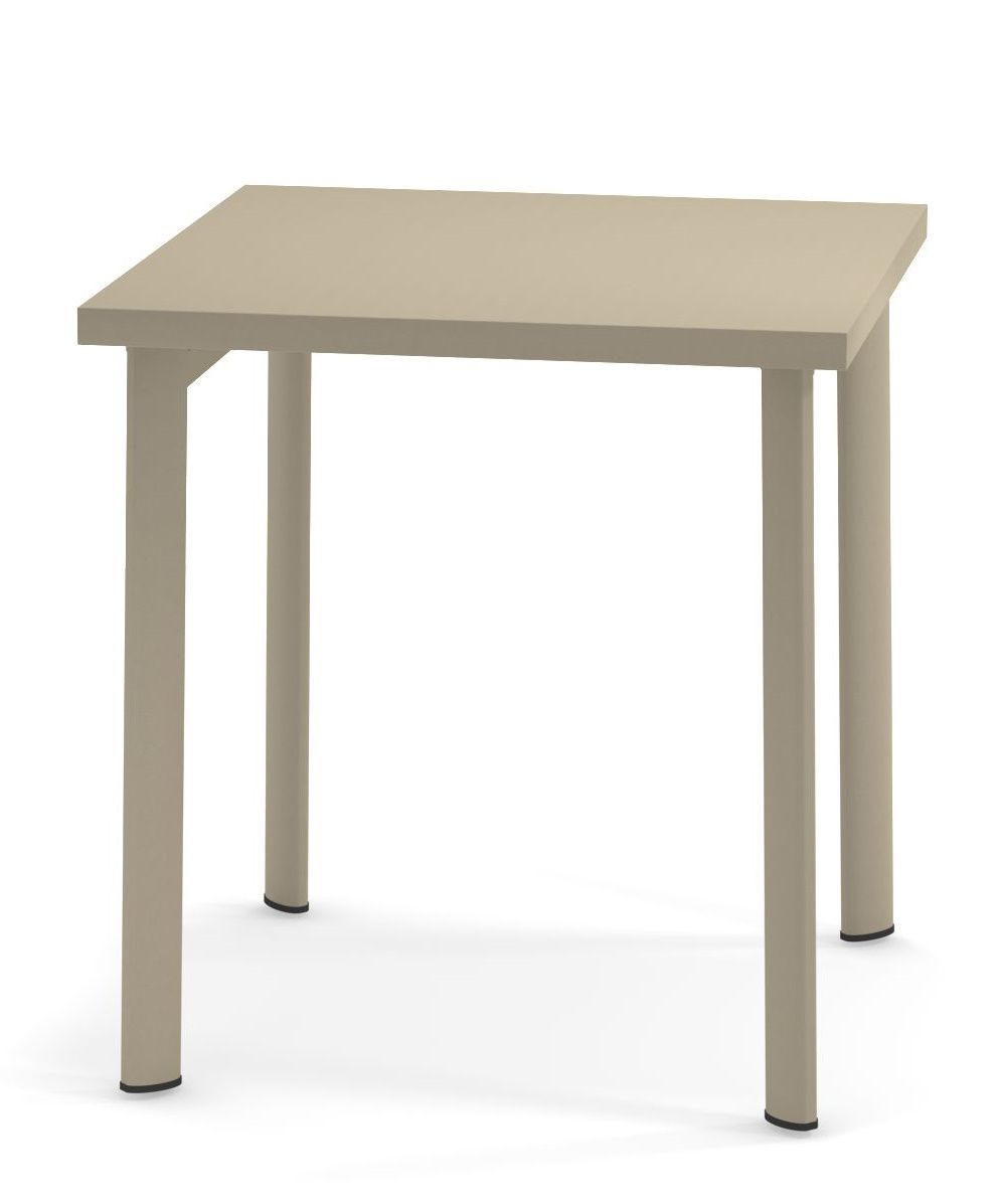 Star Table Outdoor Emu