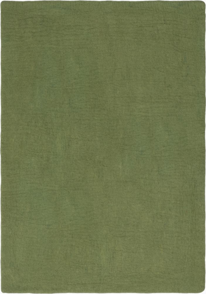 Grüner, rechteckiger Filzteppich (160x230 cm) von myfelt. Moderner Teppich aus Filz für Wohnzimmer und Schlafzimmer.
