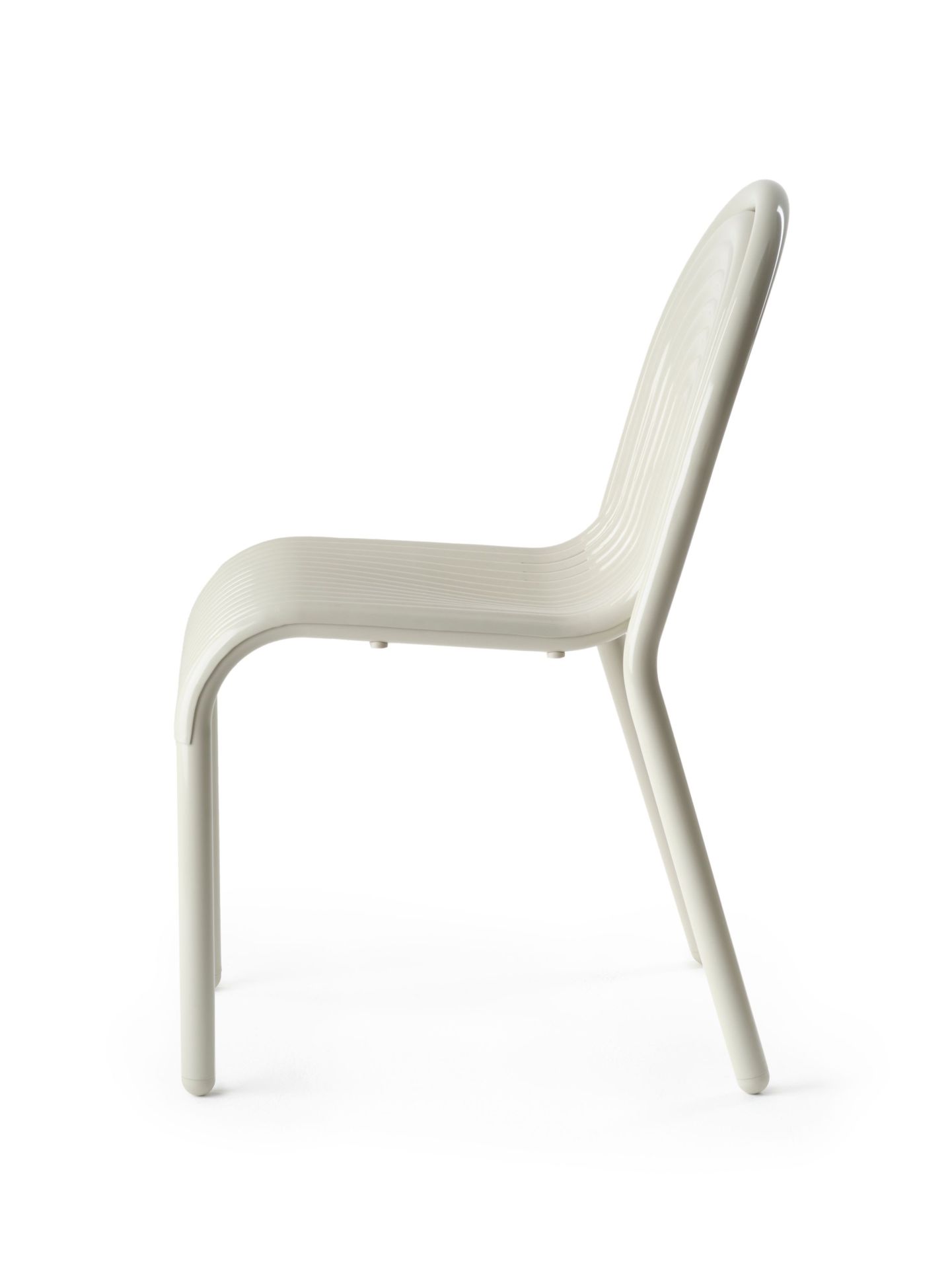 Groove Outdoor Chaise Putty Tom Dixon
