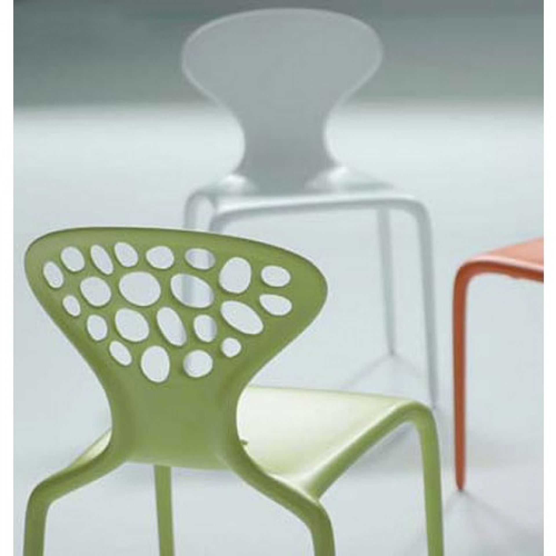 Chaise Supernatural Sedia avec beaucoup de troux 4-er Set Moroso