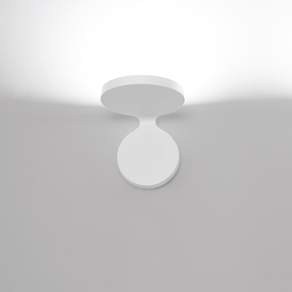 Rea 12 applique murale Artemide