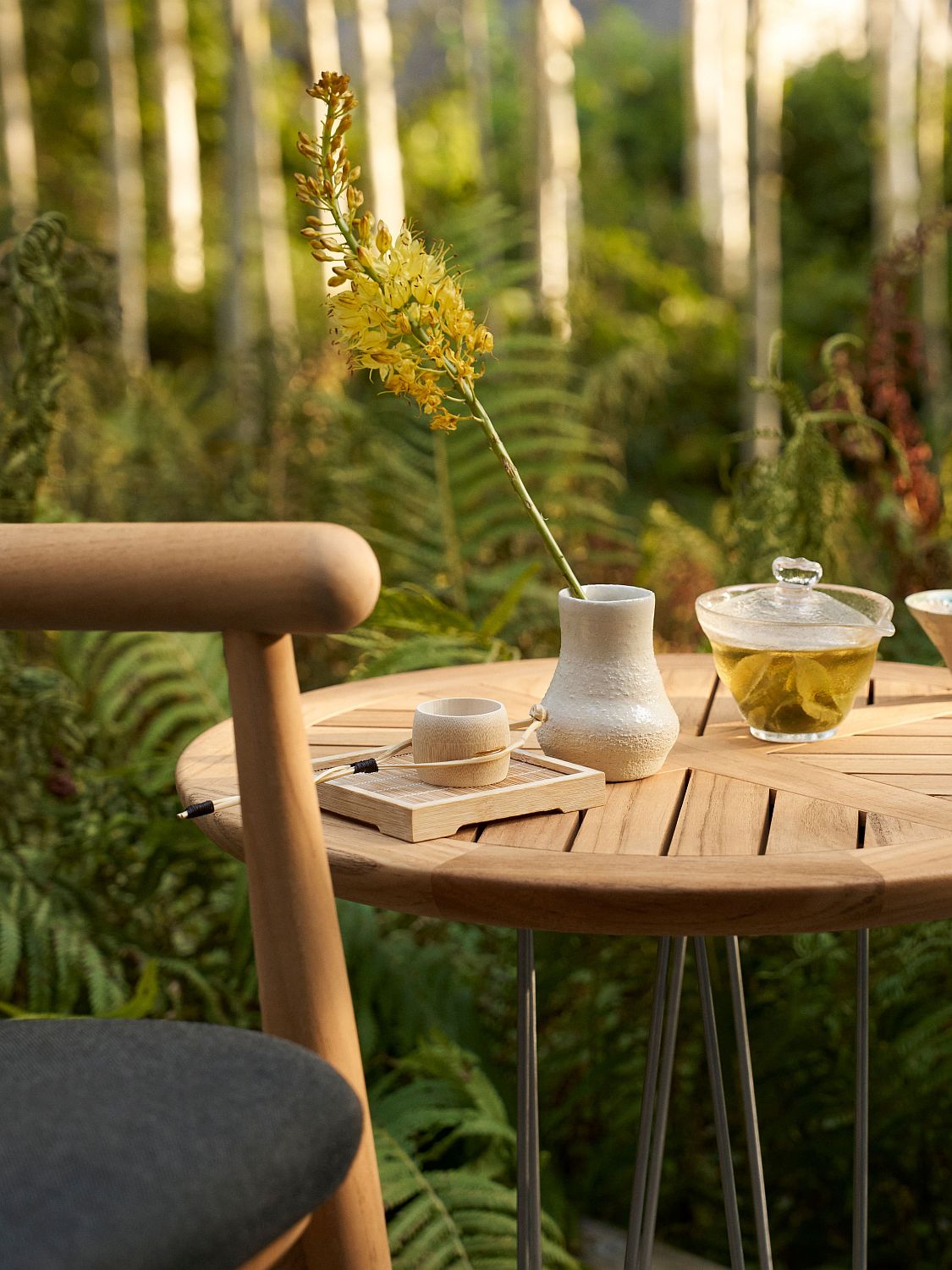 Embrace Outdoor Lounge Table Ø48 Carl Hansen & Søn