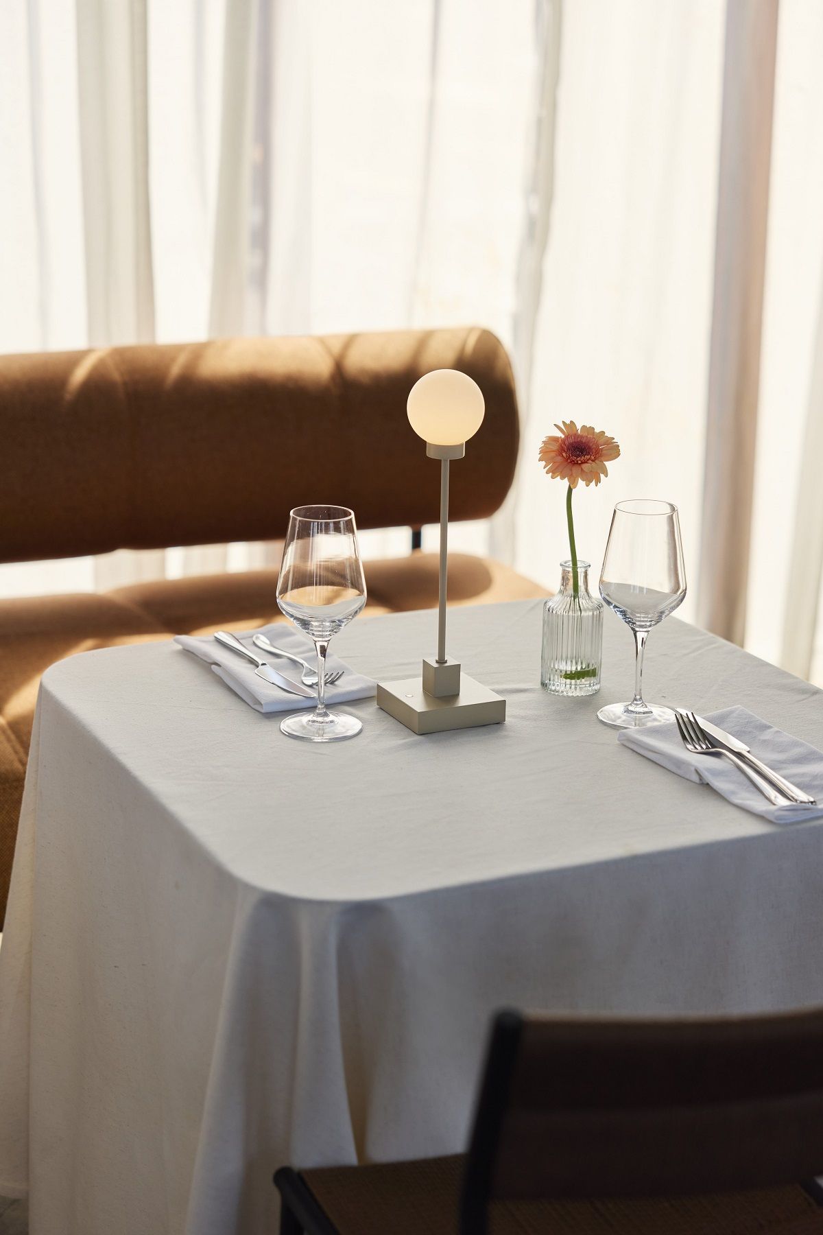 Snowball Portable Table lamp lampe de table / lampe à batterie Northern Snowball Portable Table lamp lampe de table / lampe à batterie Northern