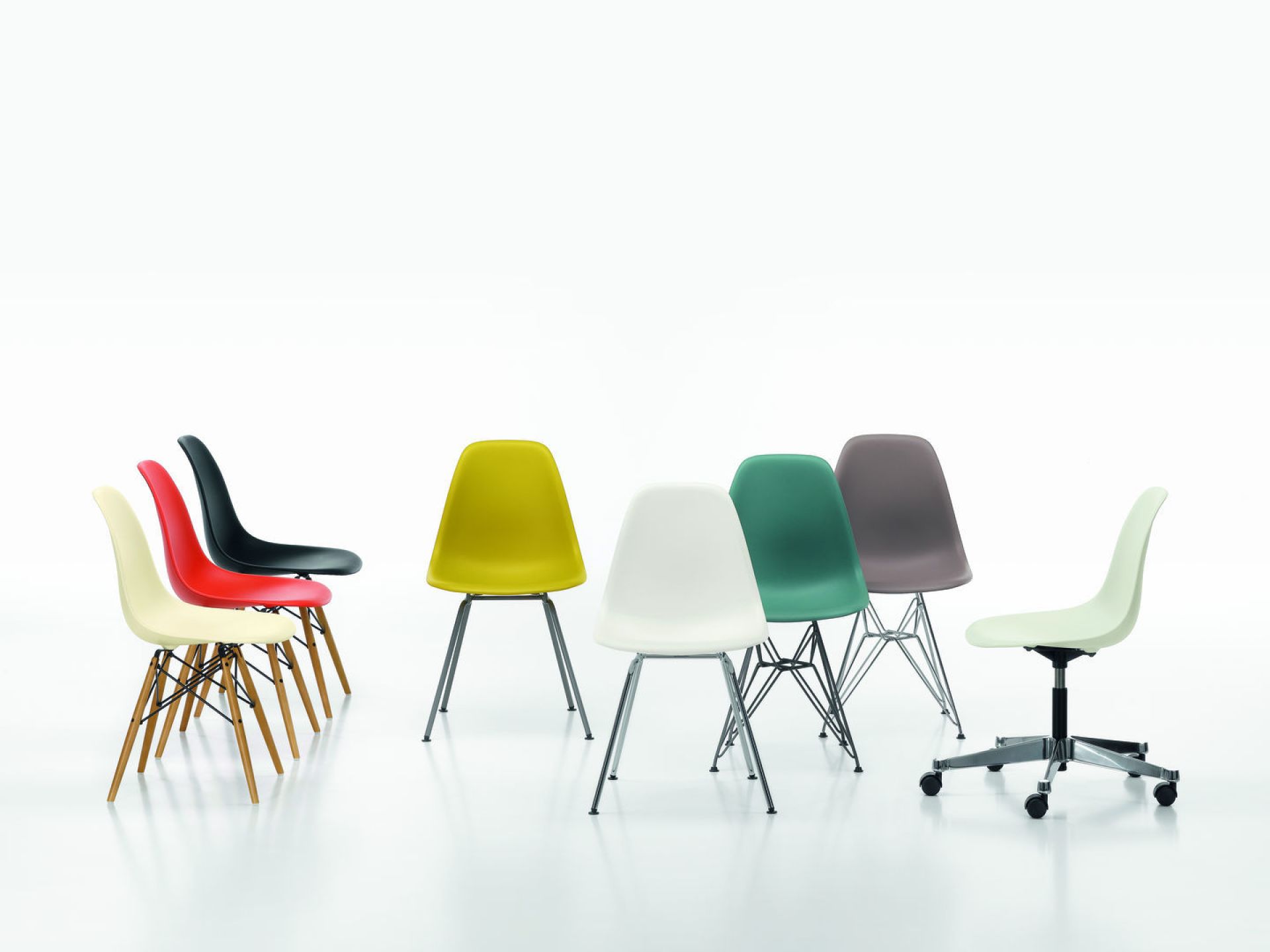 Eames Plastic Side Chair PSCC chaise pivotante avec assise rembourrée Vitra