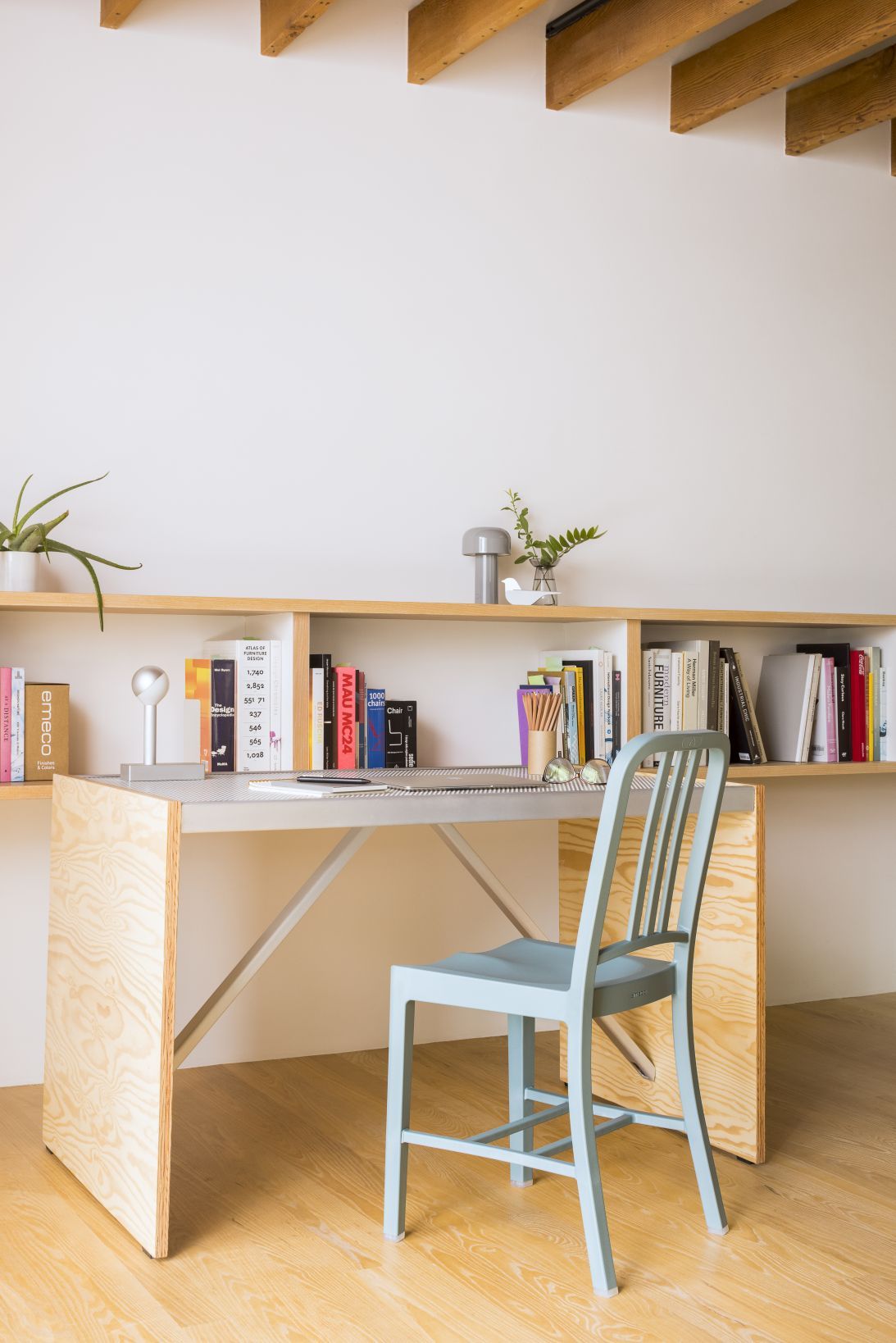 111 Navy Chair Chaise Emeco