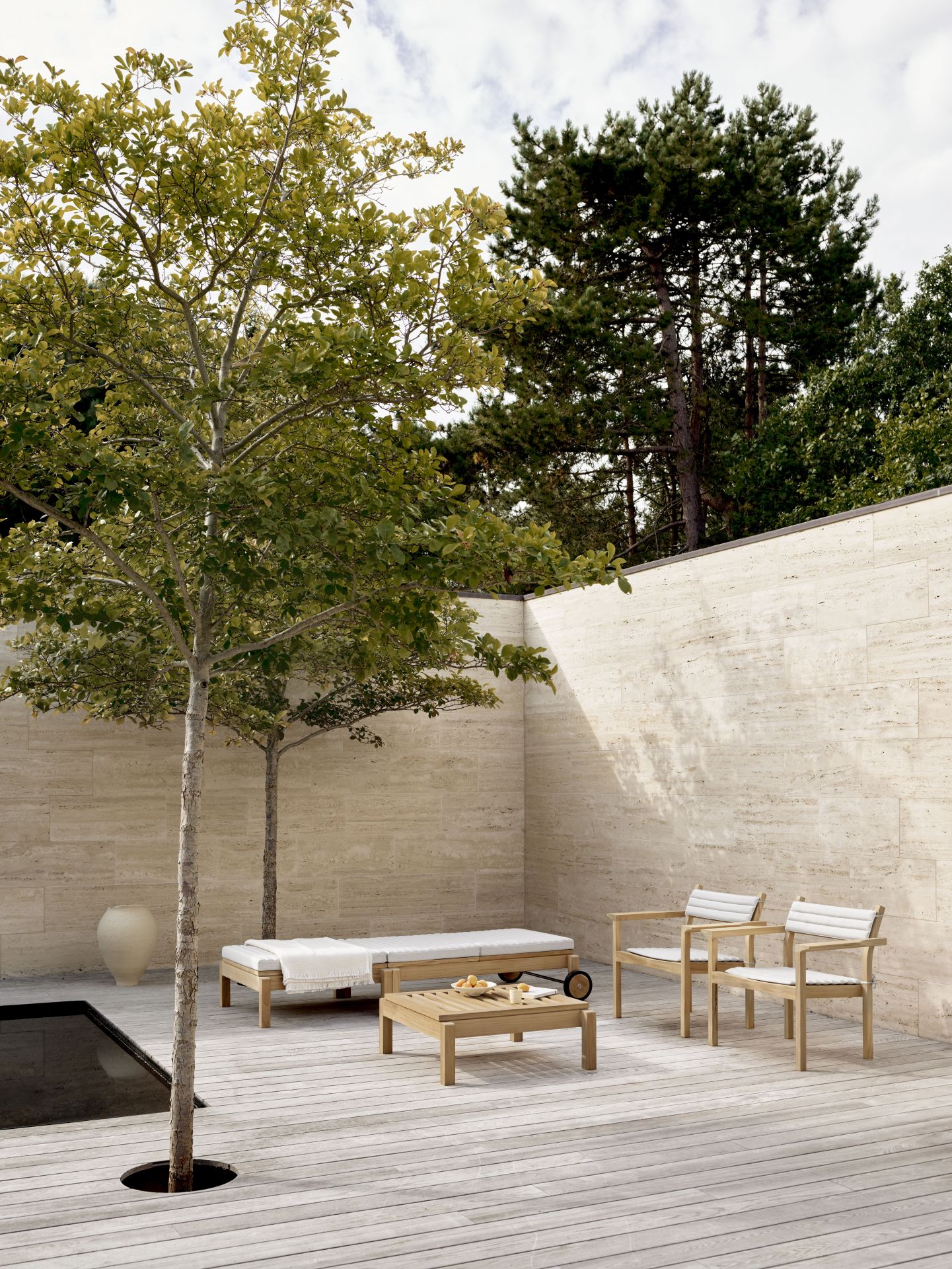 AH604 Chaise longue de jardin en teck Outdoor Carl Hansen & Søn