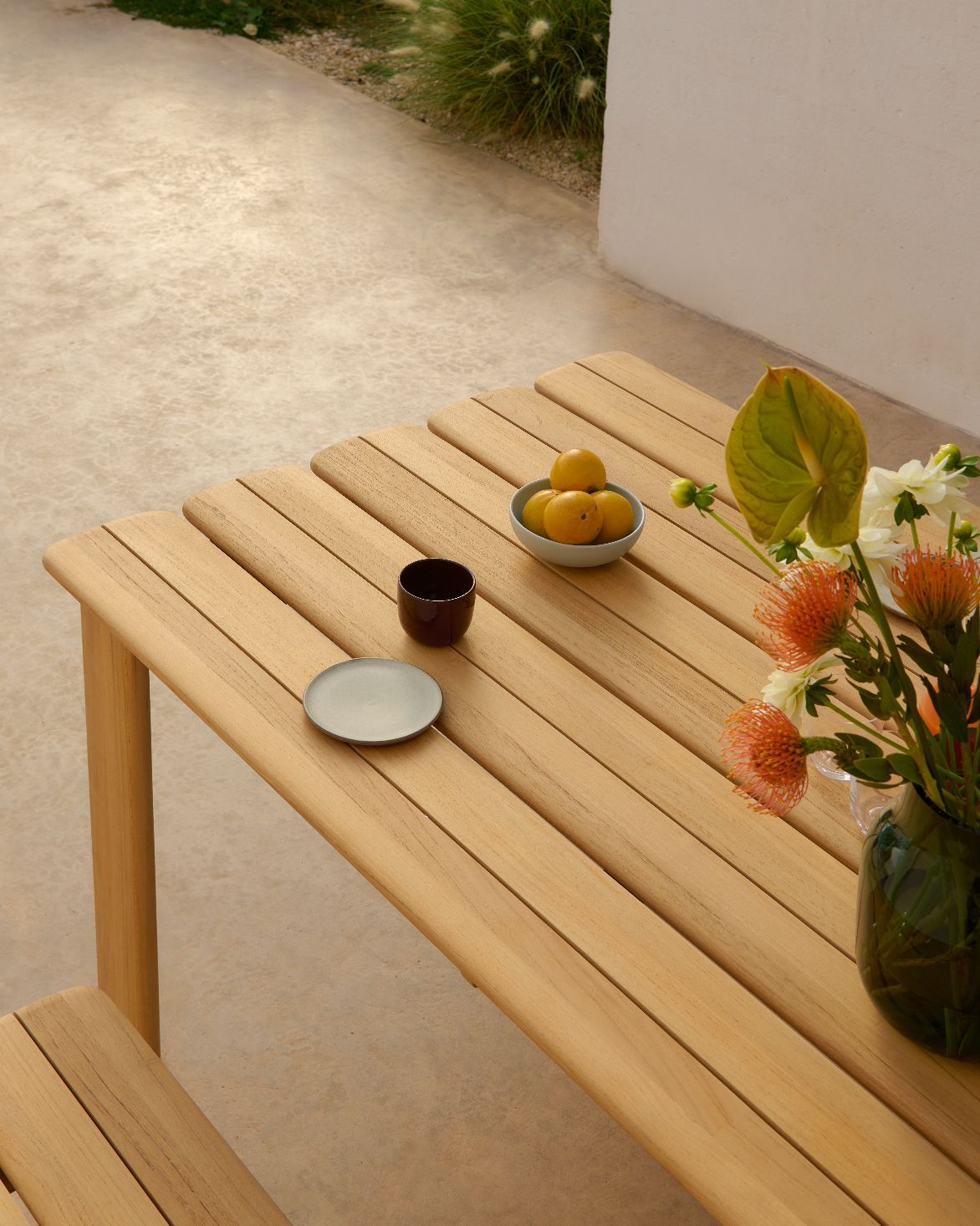 Assemble Table Table Teak Outdoor Muuto