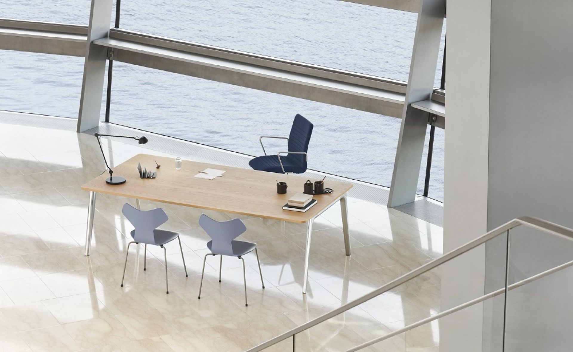 AQ01 Table lamp Lampe de table Fritz Hansen