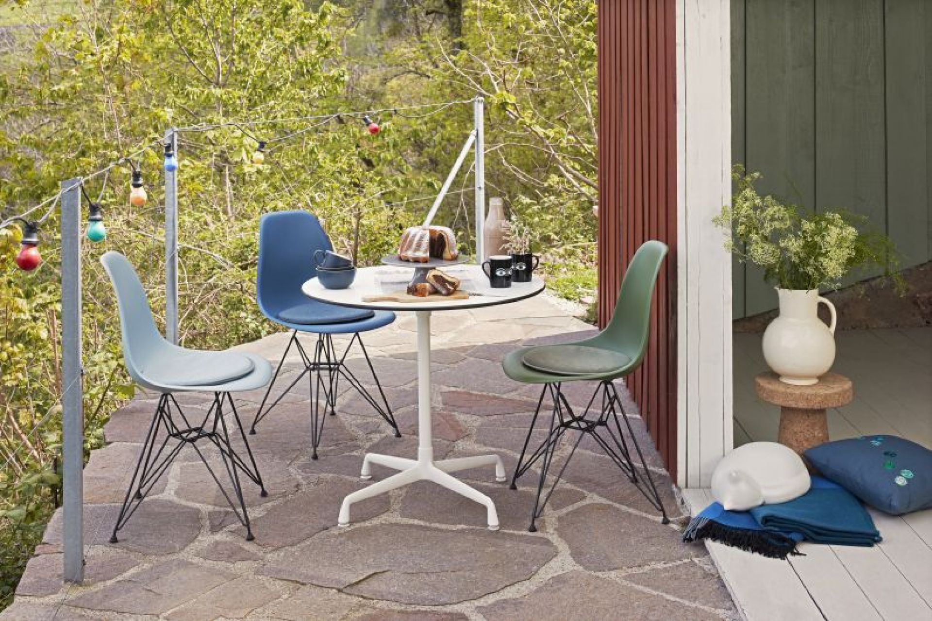 Eames Contract Table Ronde Ø80 cm Vitra