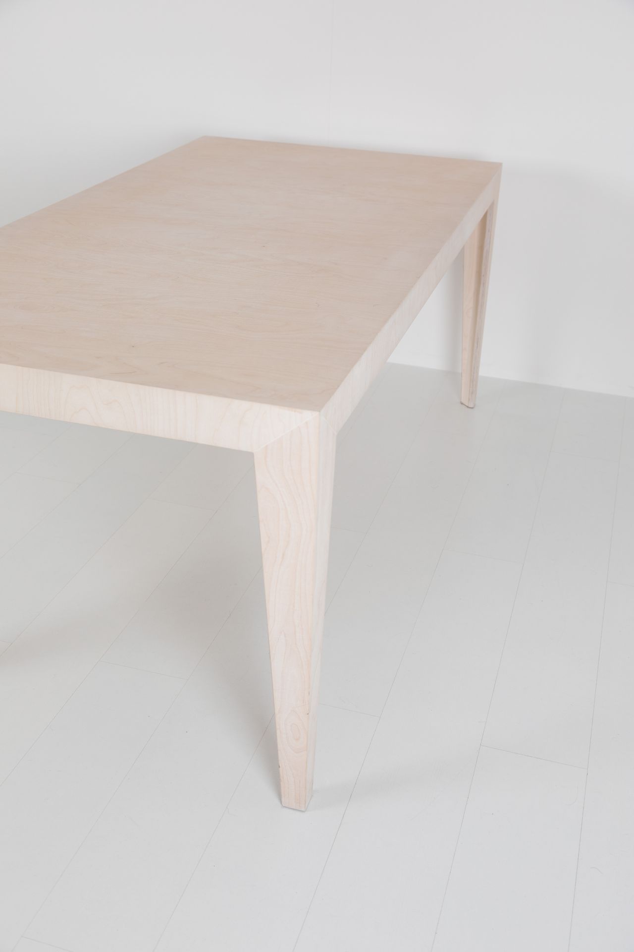 MARTA Table minimaliste en bois Das ganze Leben