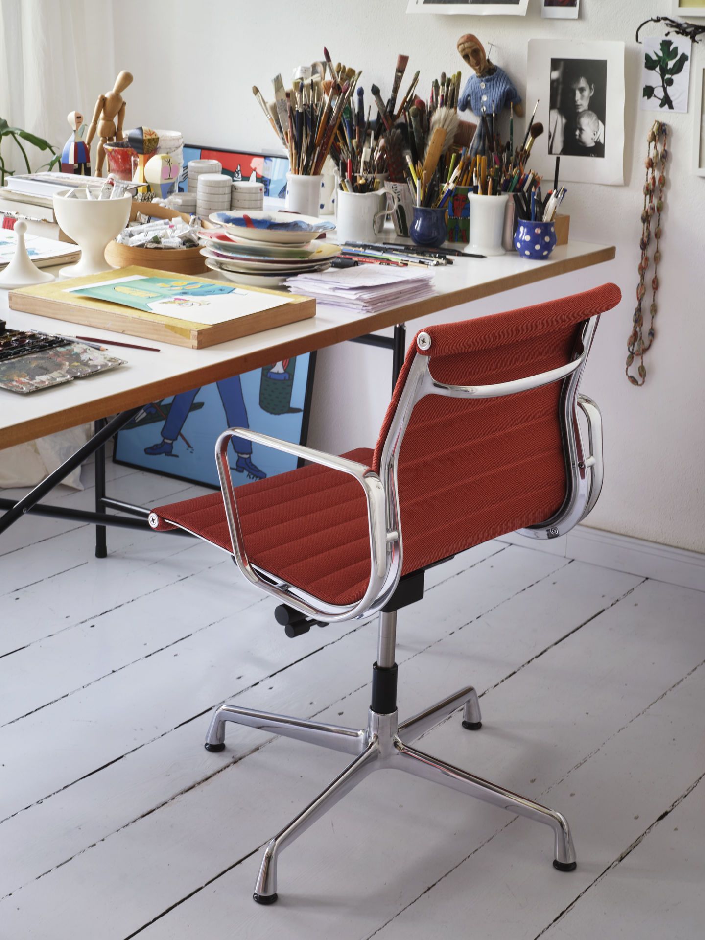 Aluminium Chair EA 131 / EA131 Chaise Vitra