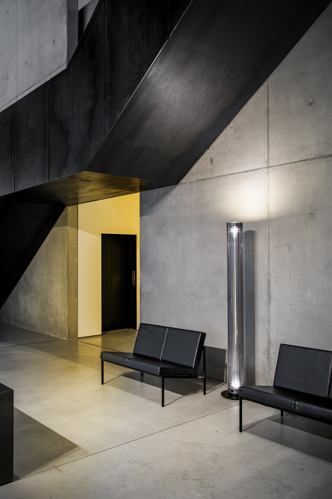 Lampadaire Twilight 360 NOIR EDITION Belux