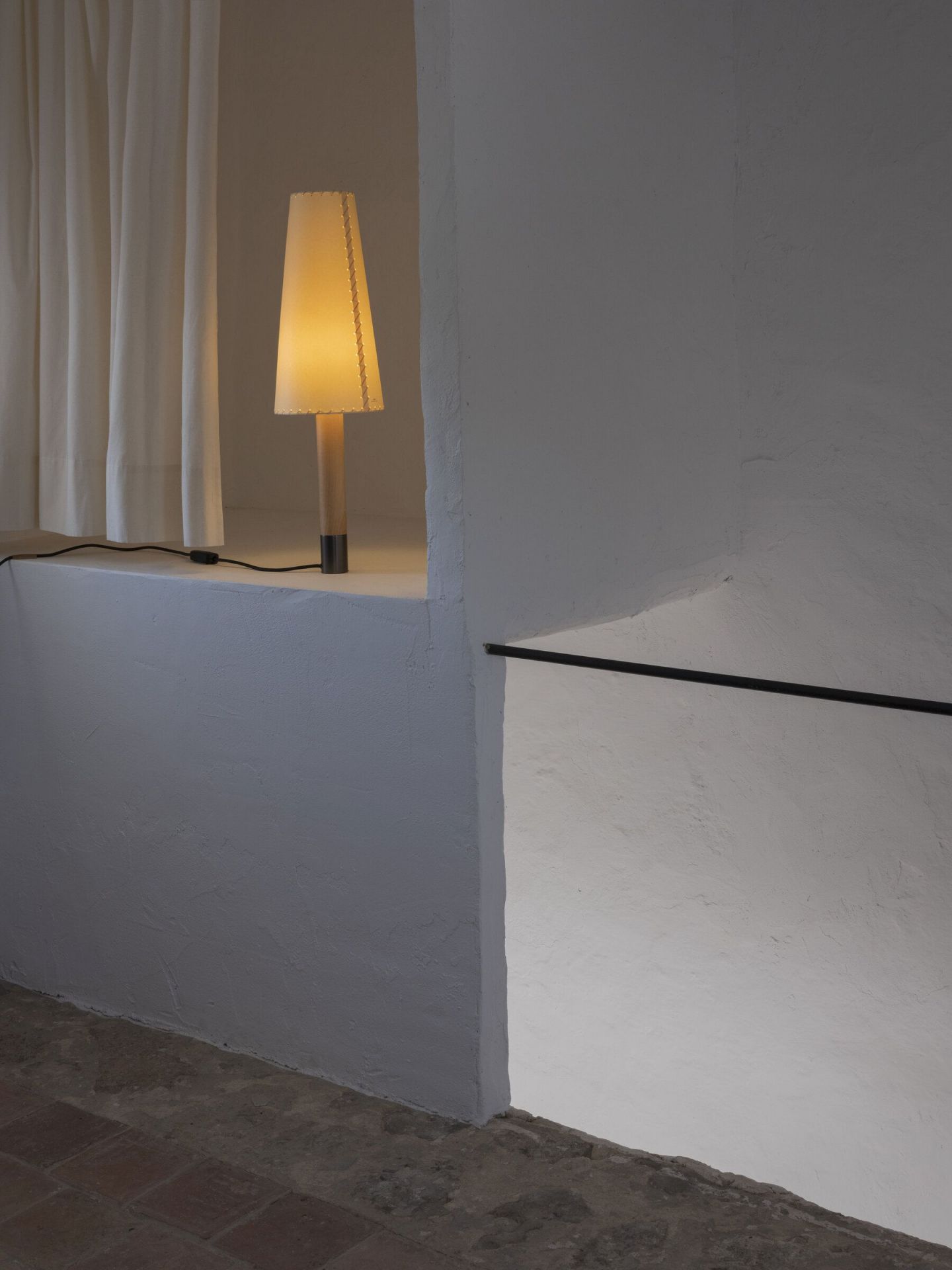 Basica lampe de table Santa & Cole