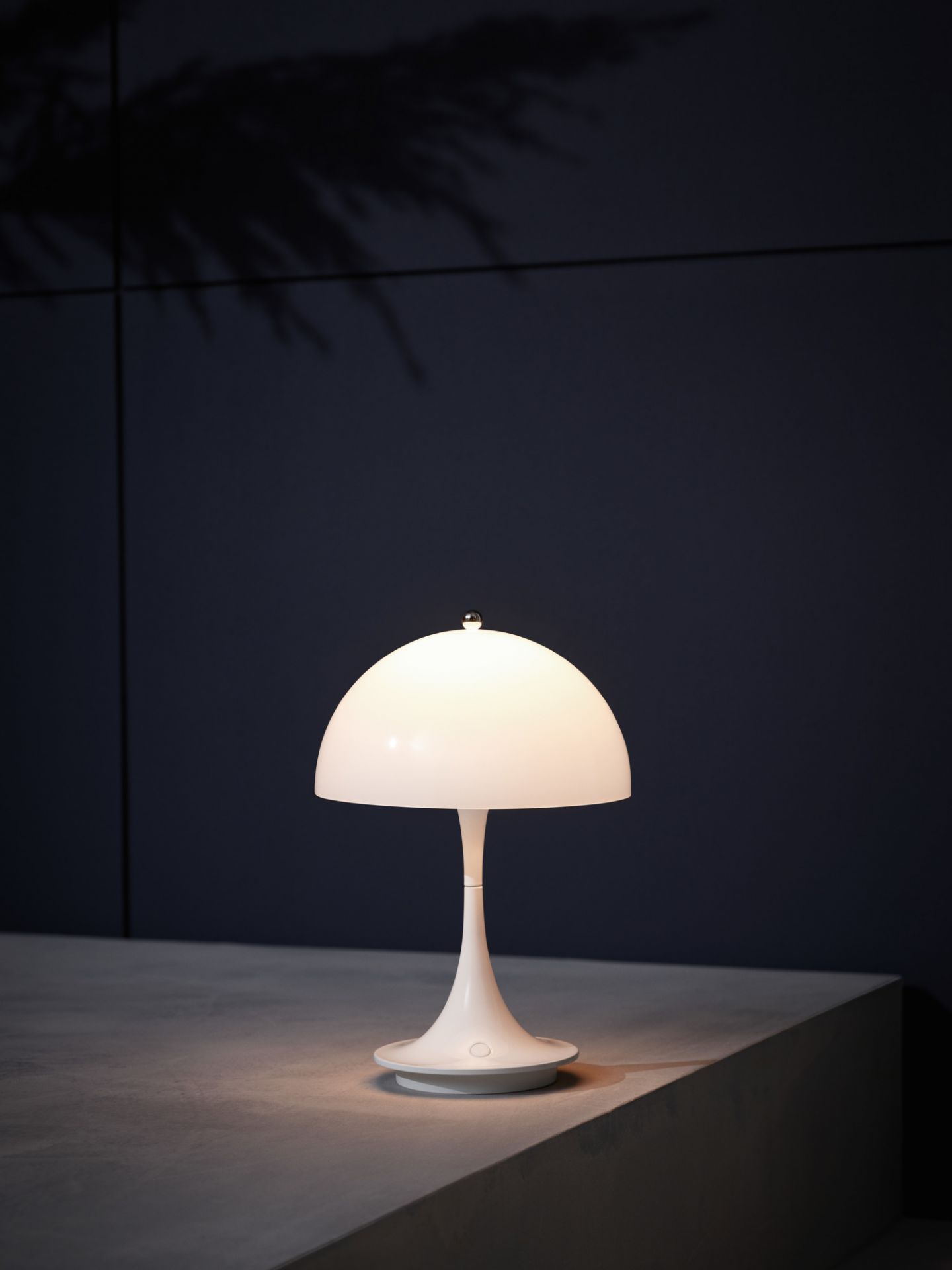 Panthella 160Portable LED lampe de table Indoor/Outdoor Louis Poulsen Acier blanc OFFRE SPECIALE