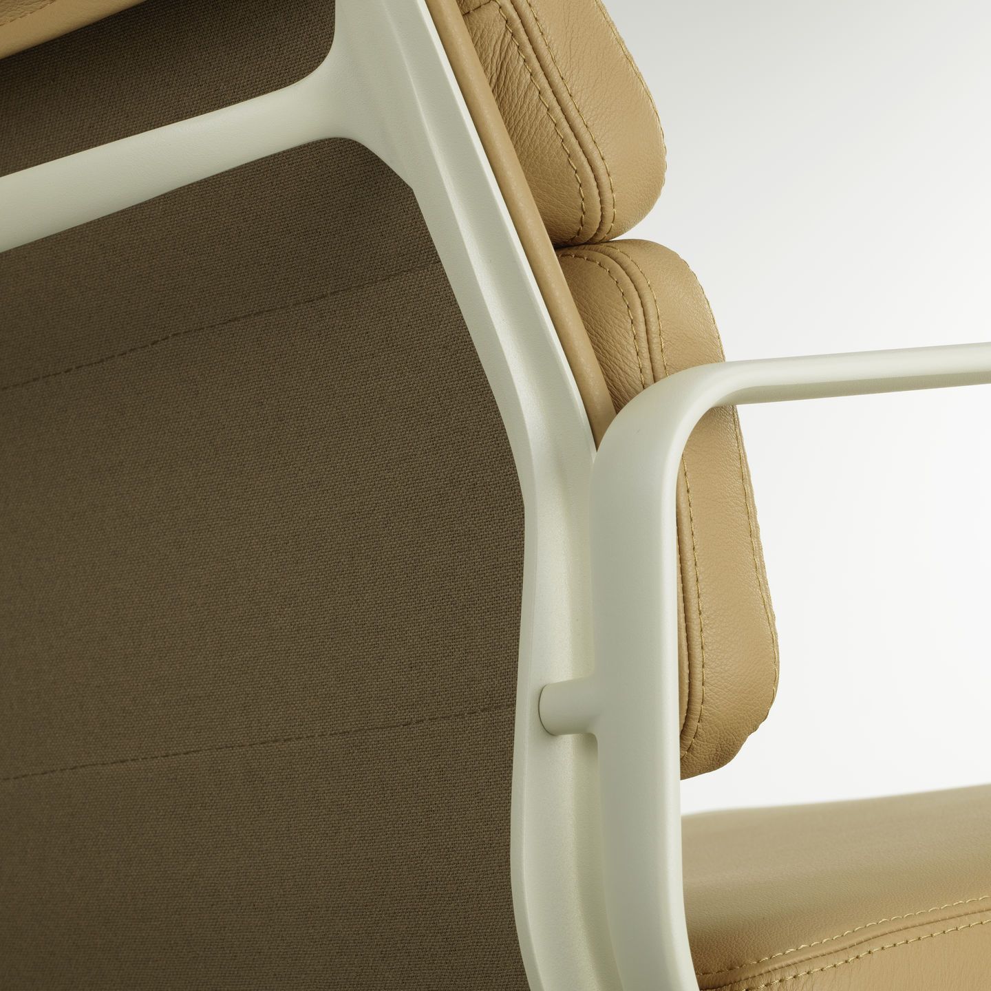 Soft Pad Chair EA 231 / EA231 Chaise Vitra