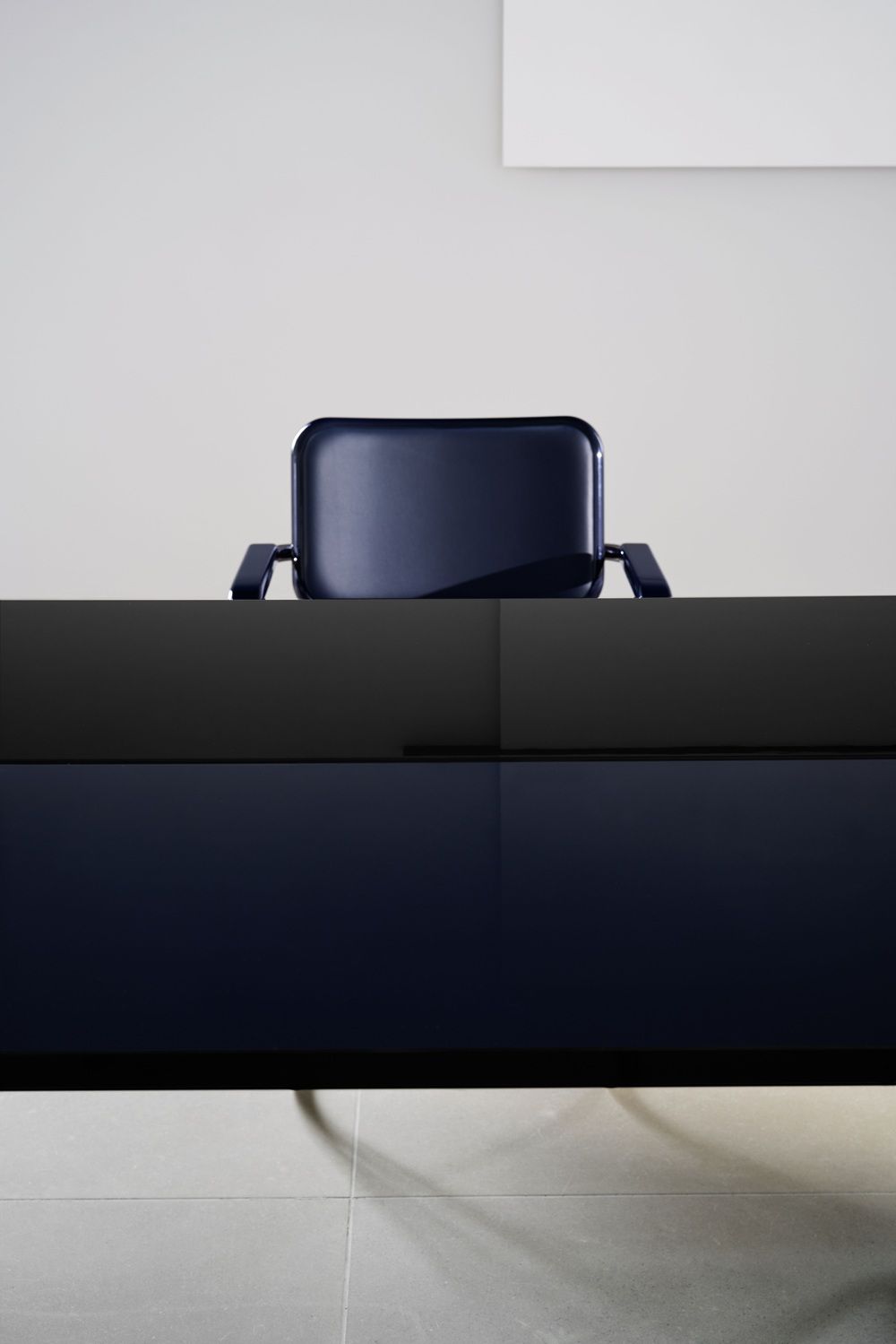 JS. Thonet by Jil Sander  S 1070 / S1070 Table de réunion Thonet
