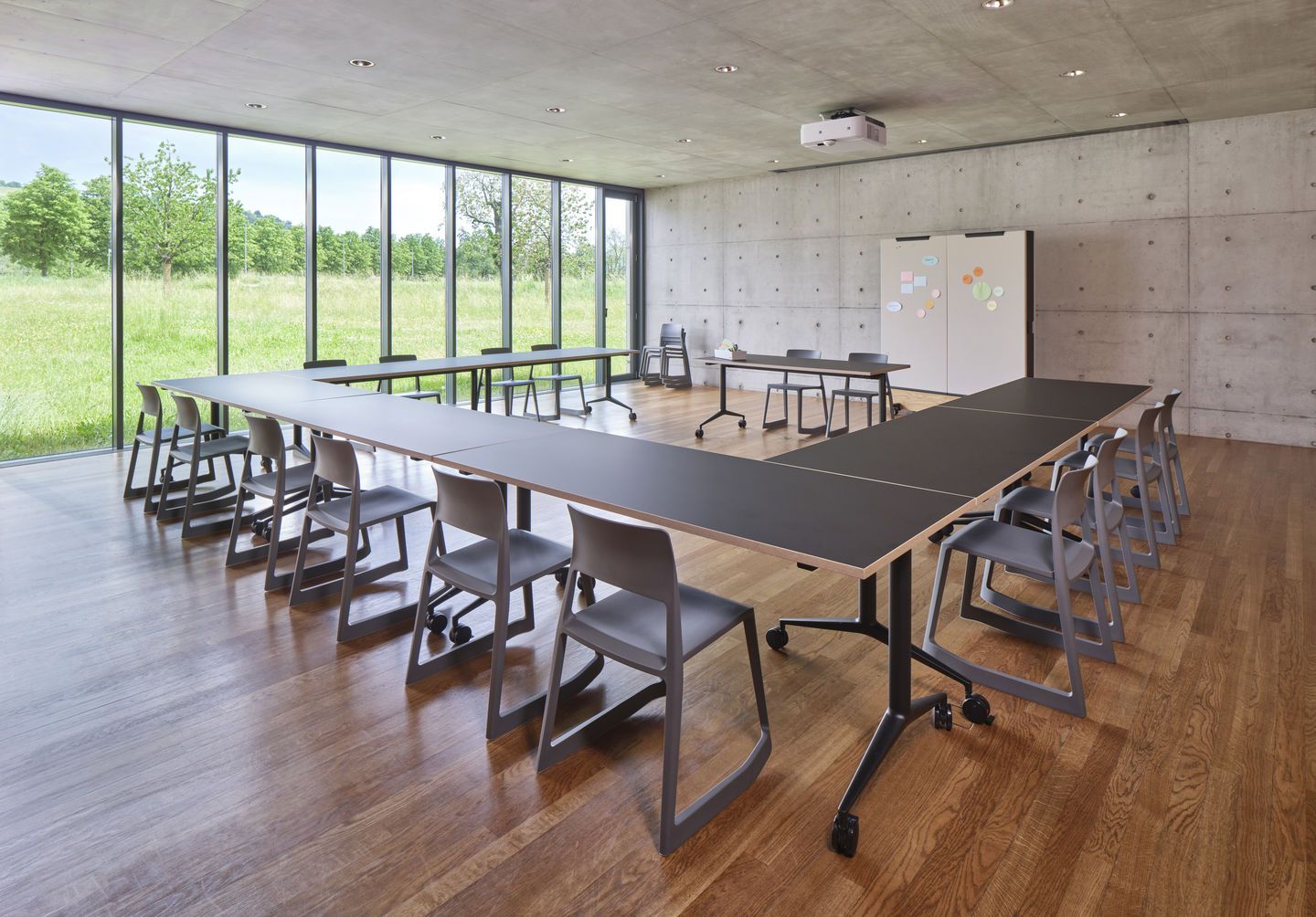 MedaMorph Folding Table Table pliante / de travail Vitra