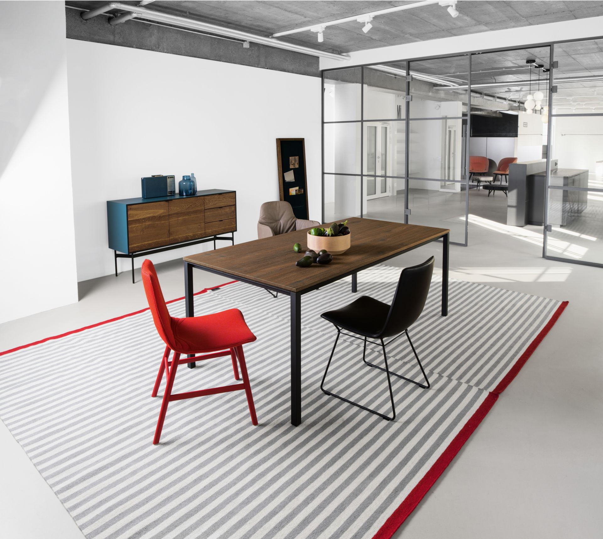 S 600 table chêne fumé Janua