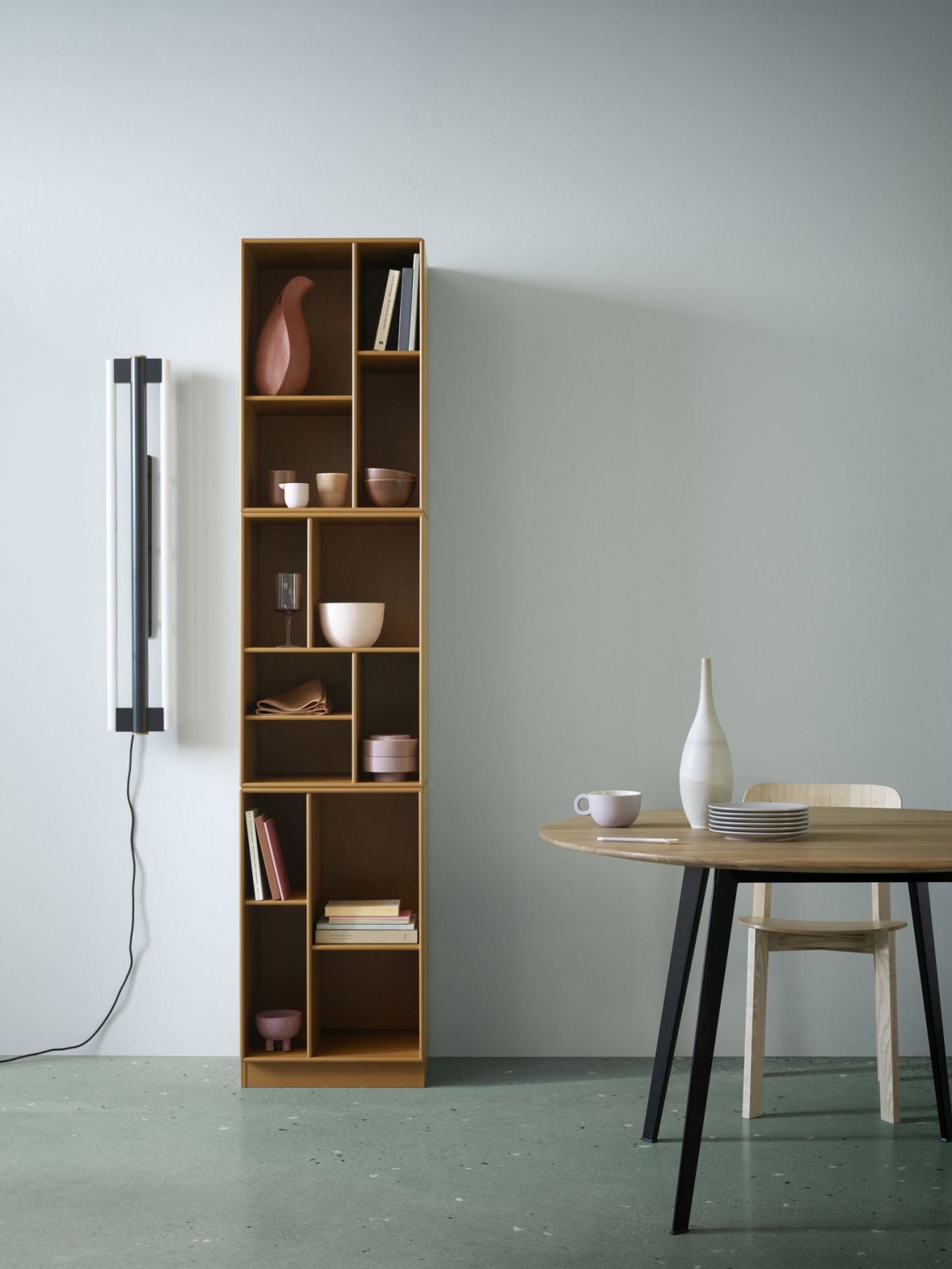Loom Étagère à livres Nordic Montana QUICK SHIP