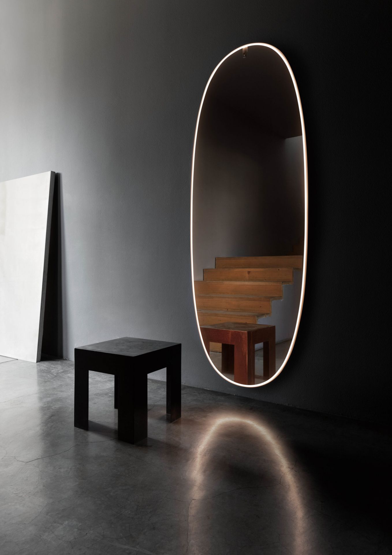 La Plus Belle Lampe murale / Miroir lumineux Flos or brossé