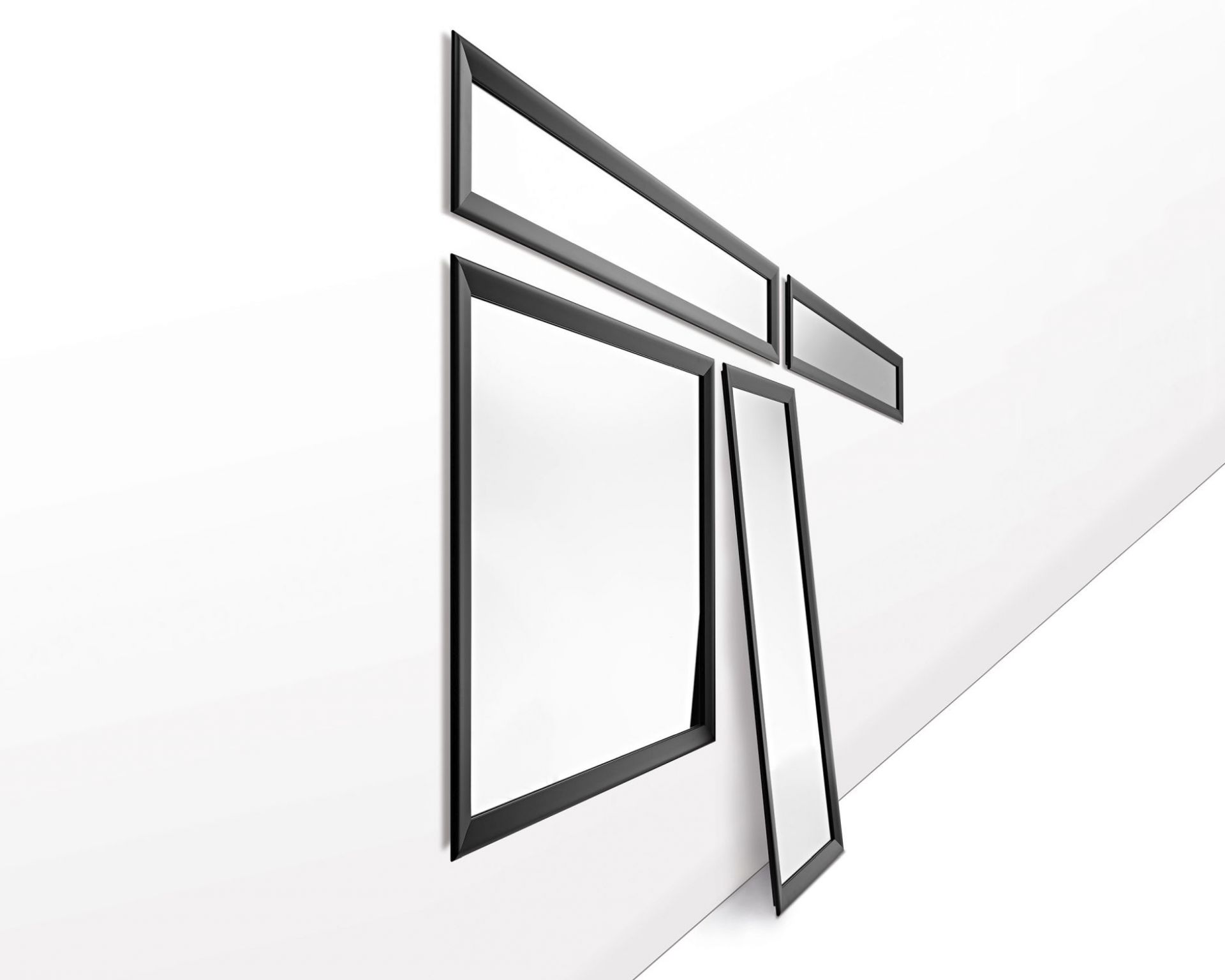 Yume Black Miroir avec cadre version C Casamania Horm