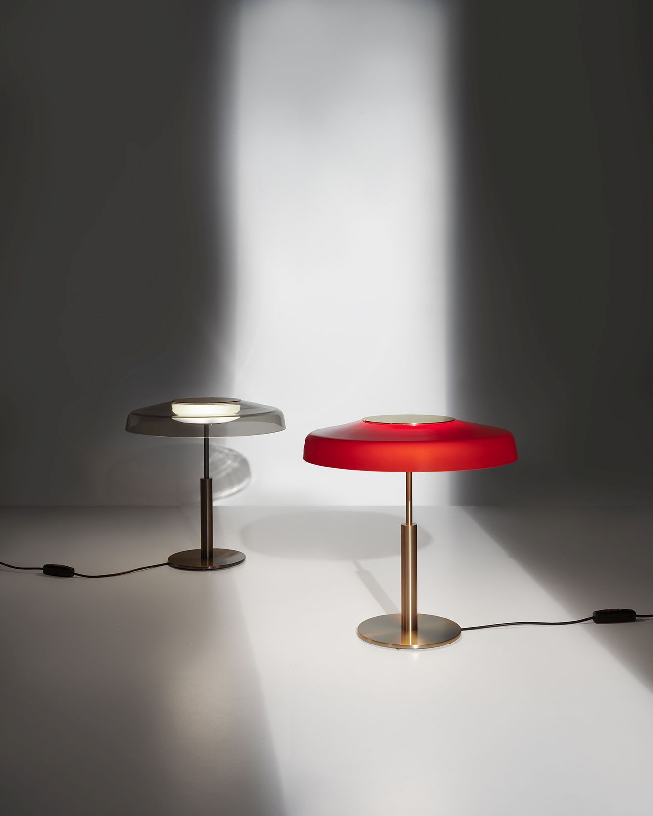 Dora 271 lampe de table Oluce